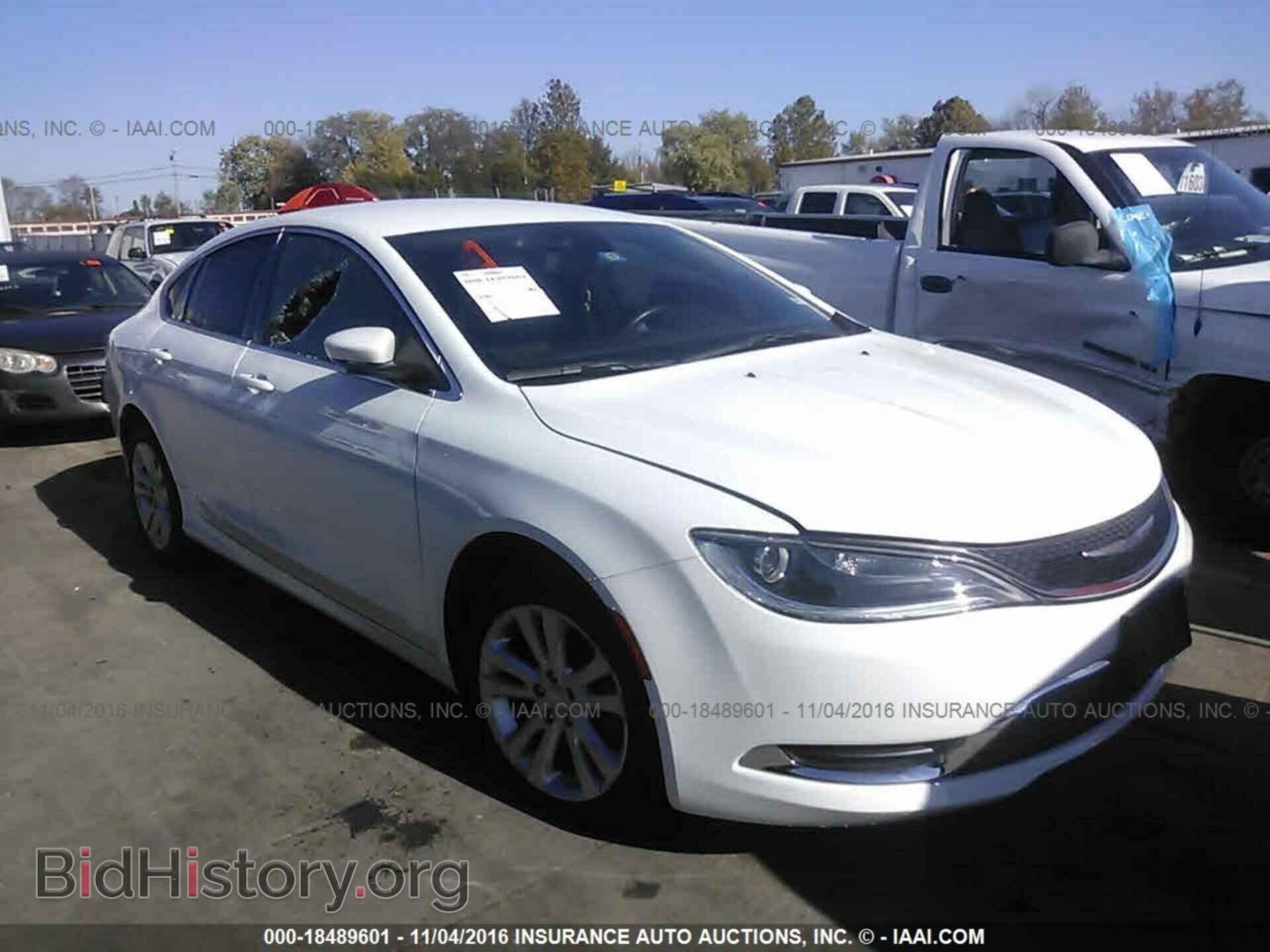 Photo 1C3CCCAB7FN640812 - Chrysler 200 2015