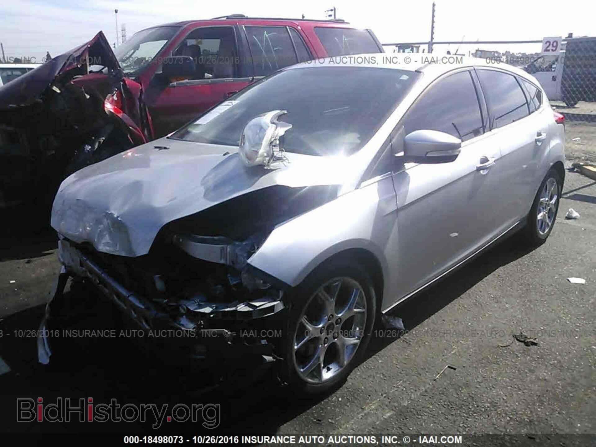 2012 Ford Focus - VIN: 1FAHP3M22CL410237 - Photo 2