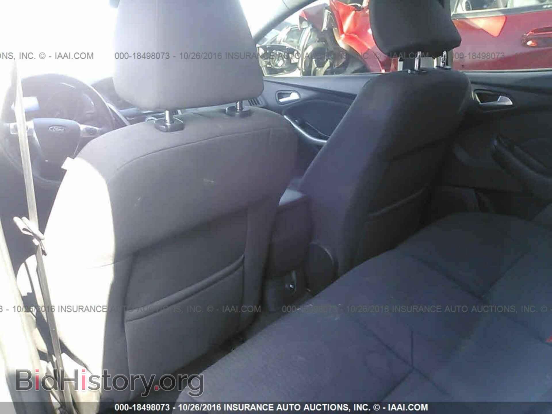2012 Ford Focus - VIN: 1FAHP3M22CL410237 - Photo 8