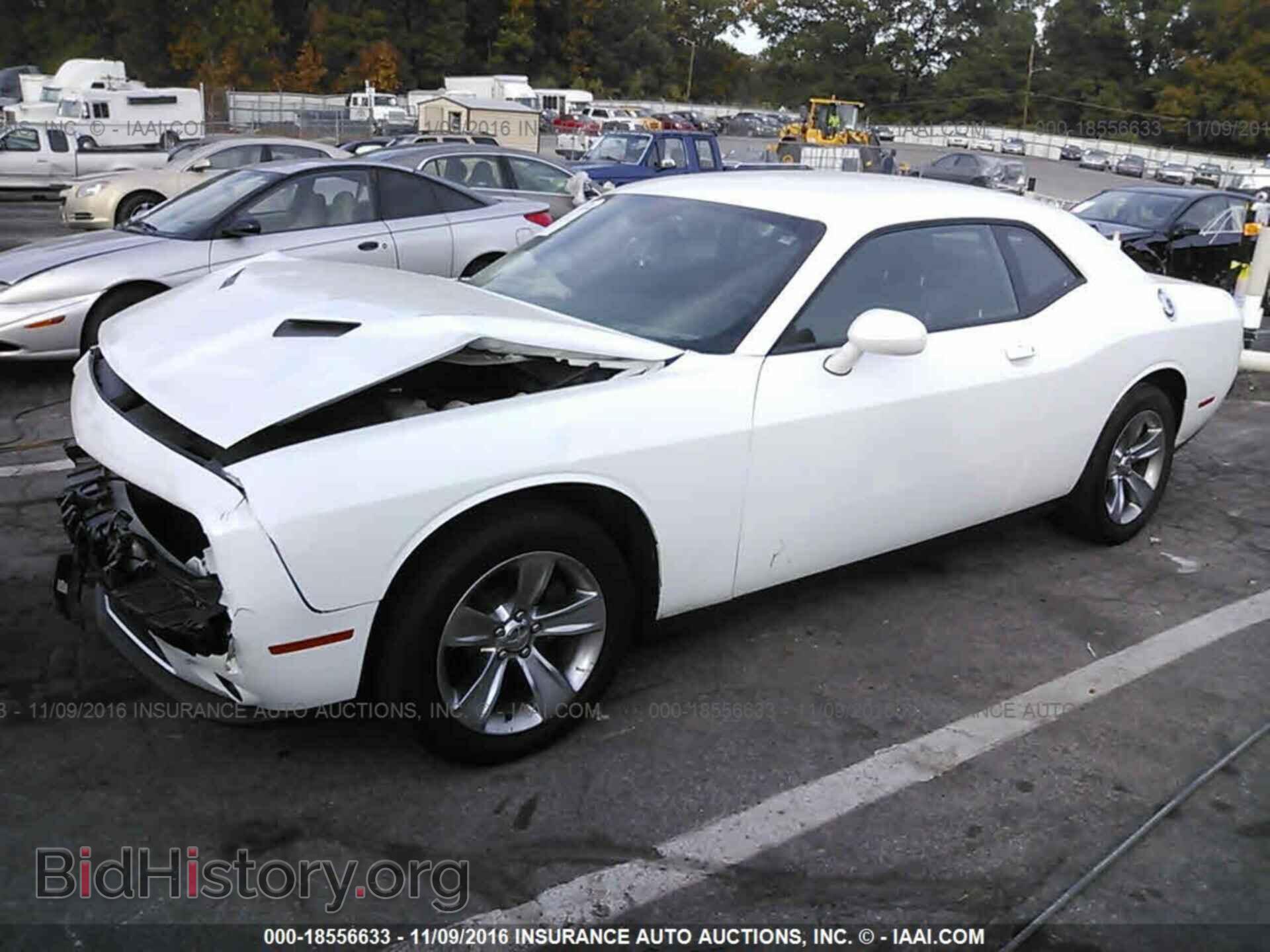 2016 Dodge Challenger - VIN: 2C3CDZAG3GH177590 - Фото 2