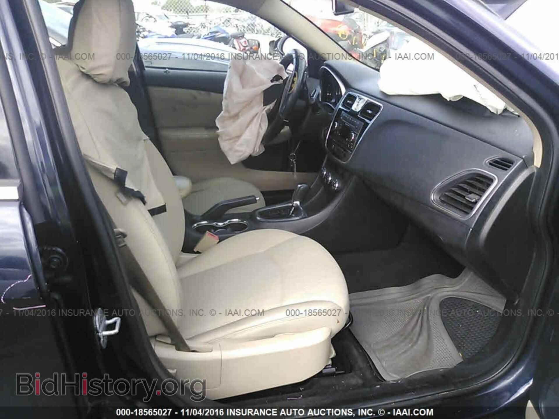 2012 Chrysler 200 - VIN: 1C3CCBBB1CN117970 - Photo 5