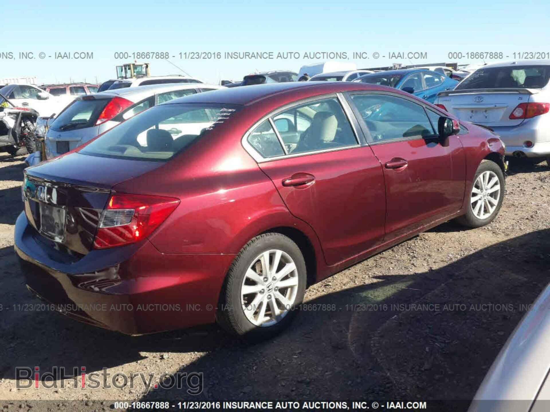 2012 Honda Civic - VIN: 19XFB2F84CE102877 - Photo 4