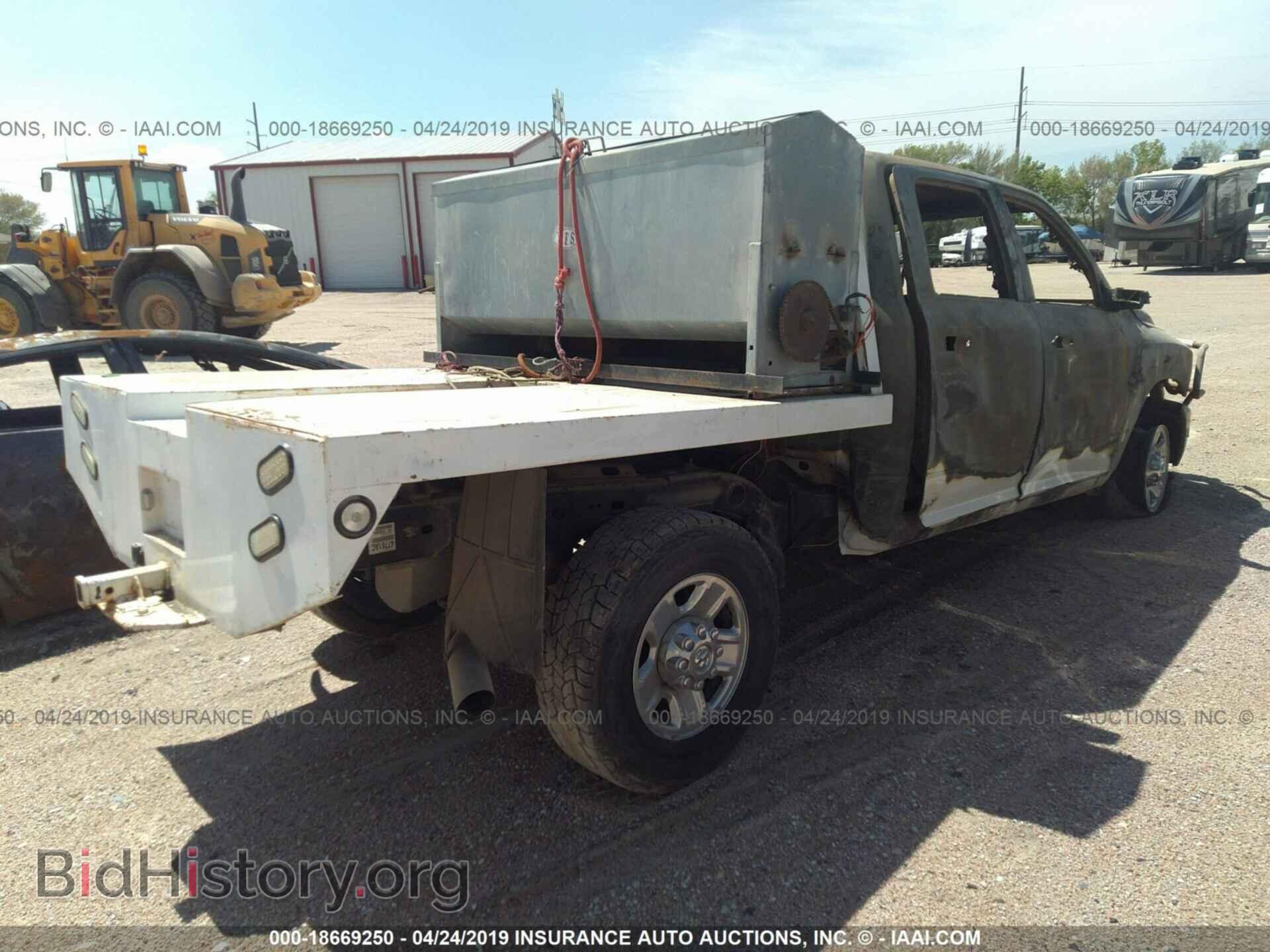 2015 RAM 2500 - VIN: 3C6UR5CL8FG527287 - Фото 4