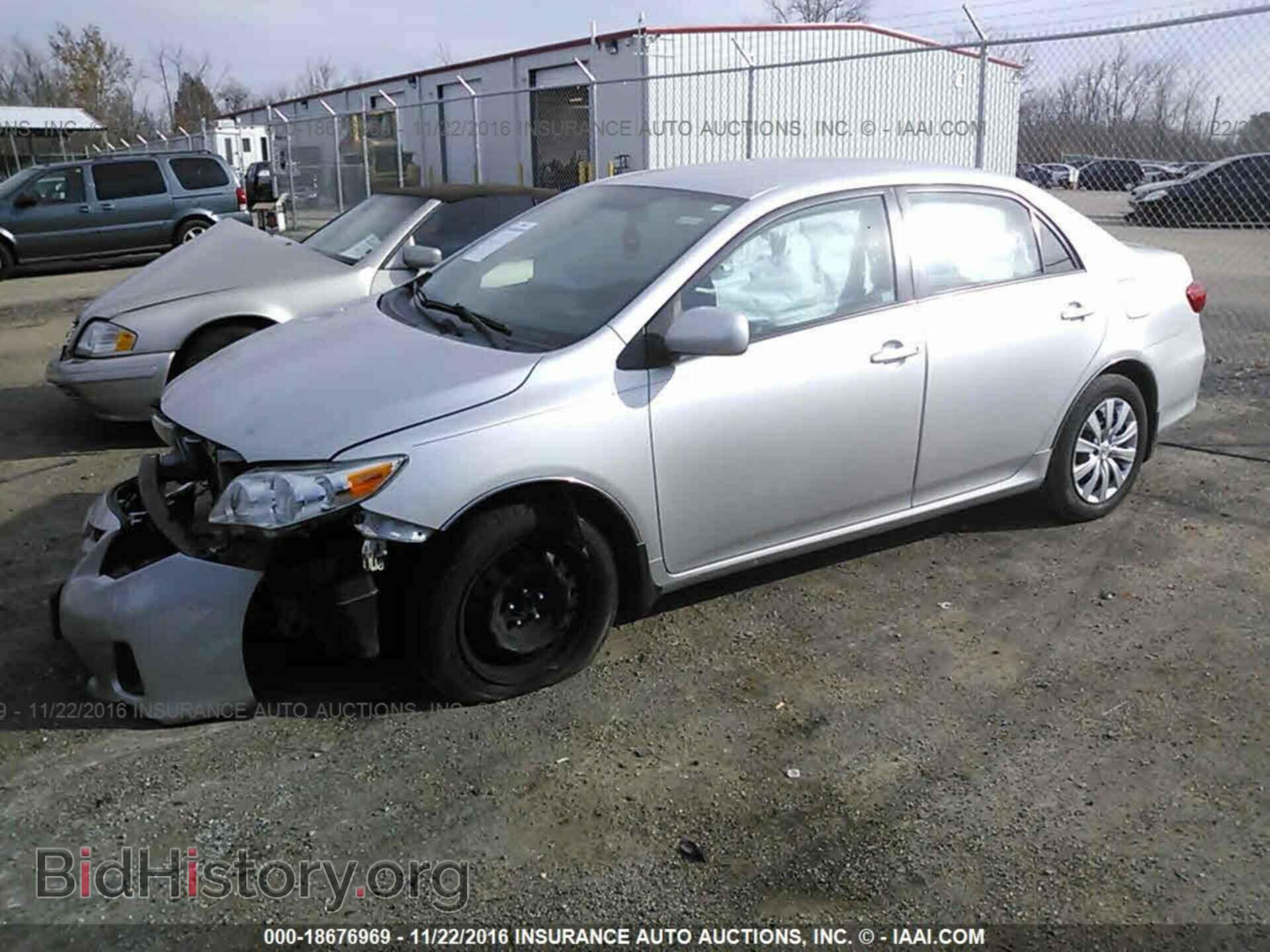 2012 Toyota Corolla - VIN: 2T1BU4EE3CC802450 - Фото 2