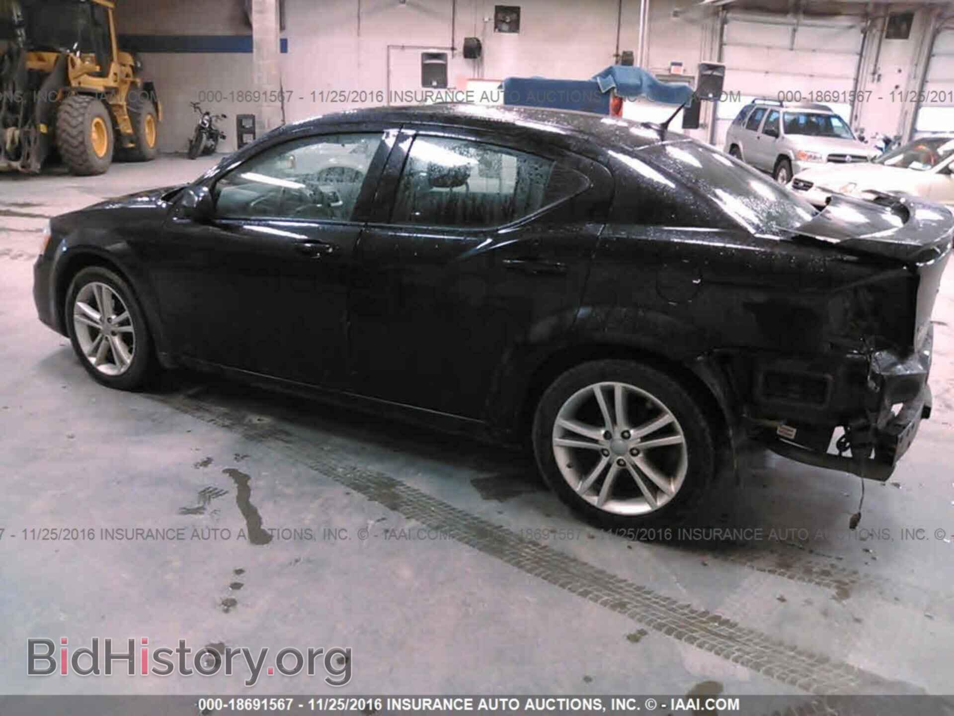 2011 Dodge Avenger - VIN: 1B3BD1FG9BN510426 - Фото 3