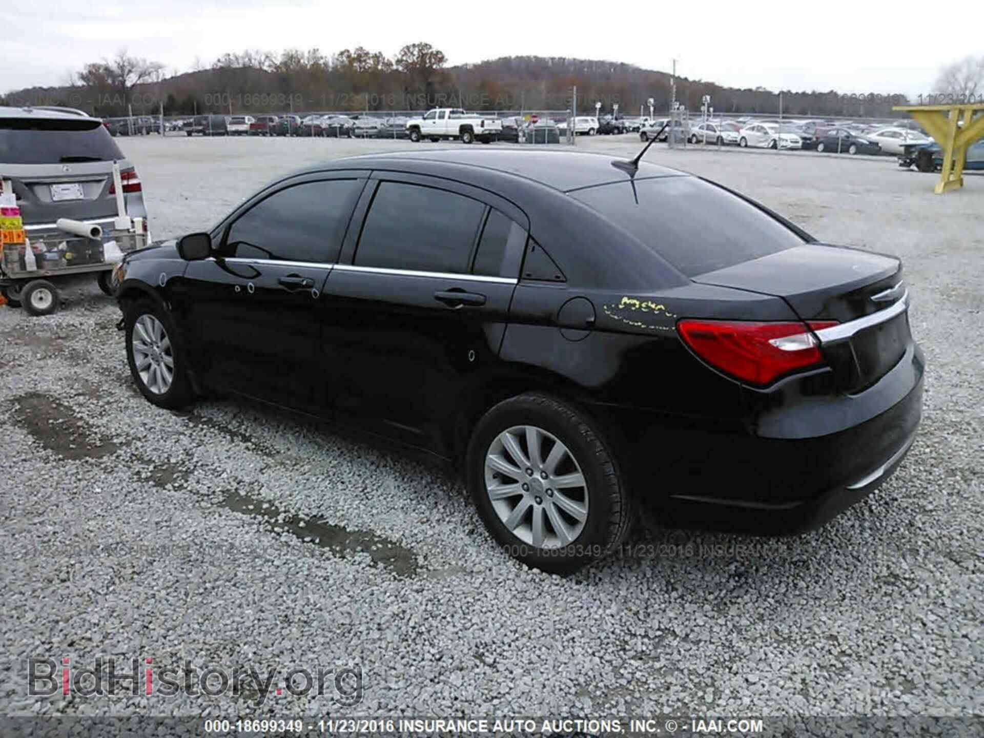 2013 Chrysler 200 - VIN: 1C3CCBBB1DN696038 - Фото 3