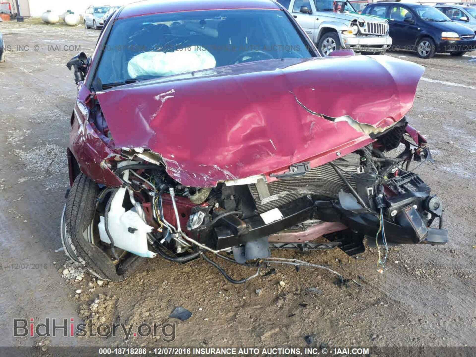 2011 Chrysler 200 - VIN: 1C3BC1FB0BN584005 - Photo 6