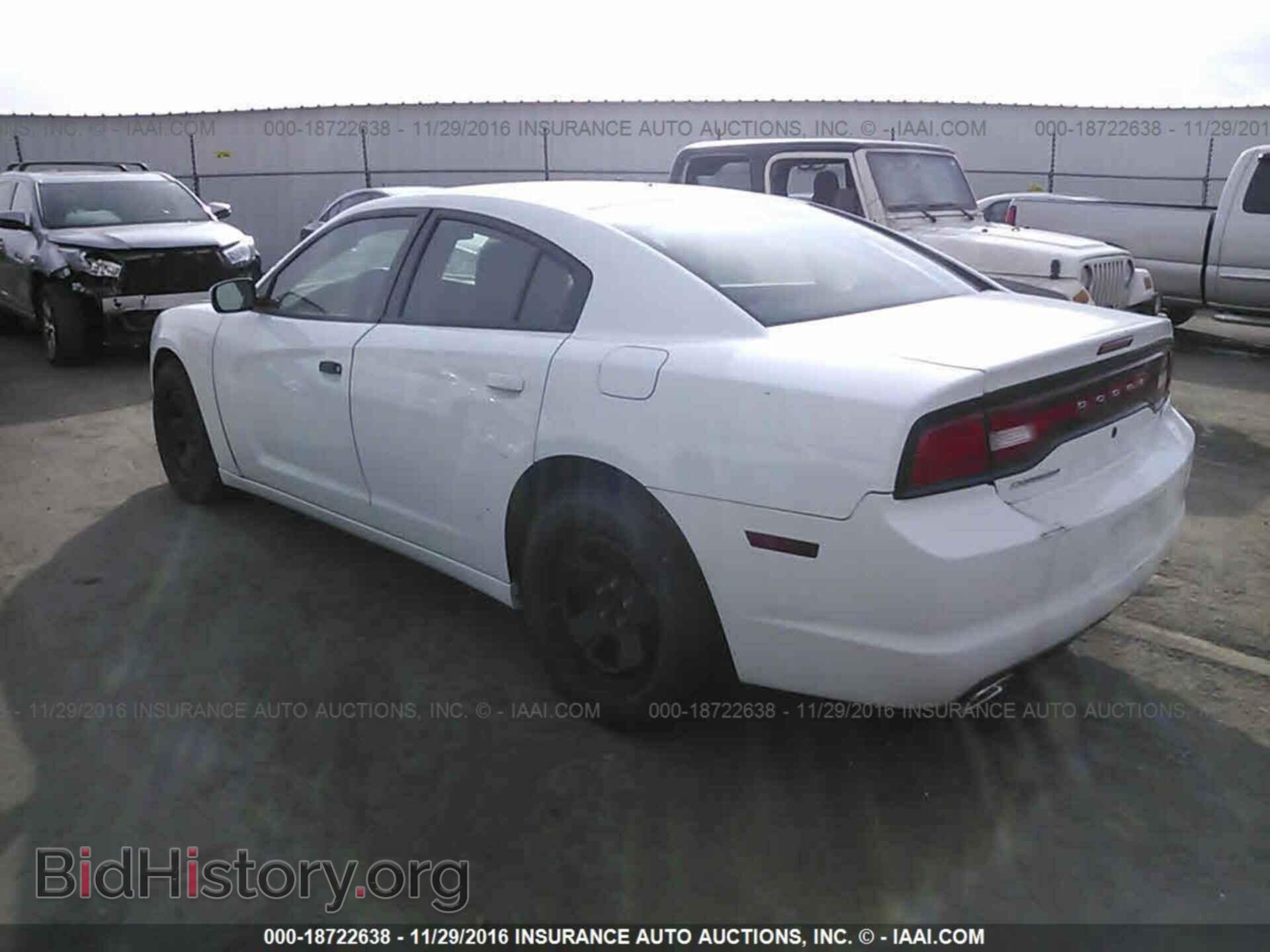2012 Dodge Charger - VIN: 2C3CDXAGXCH284408 - Фото 3
