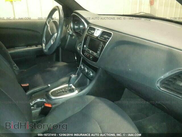2012 Chrysler 200 - VIN: 1C3CCBBG9CN263044 - Photo 5