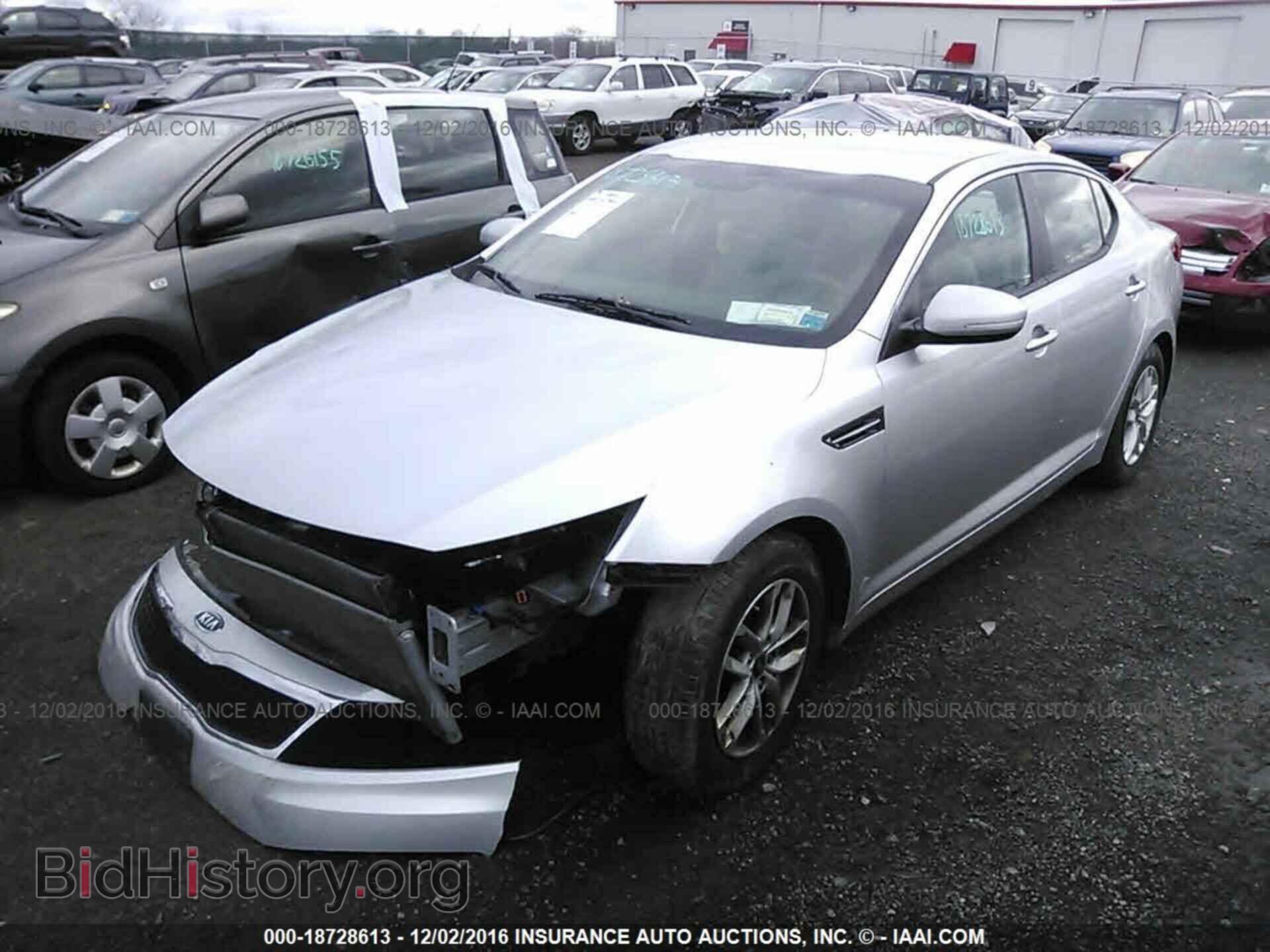 2011 Kia Optima - VIN: KNAGM4A75B5062793 - Фото 2