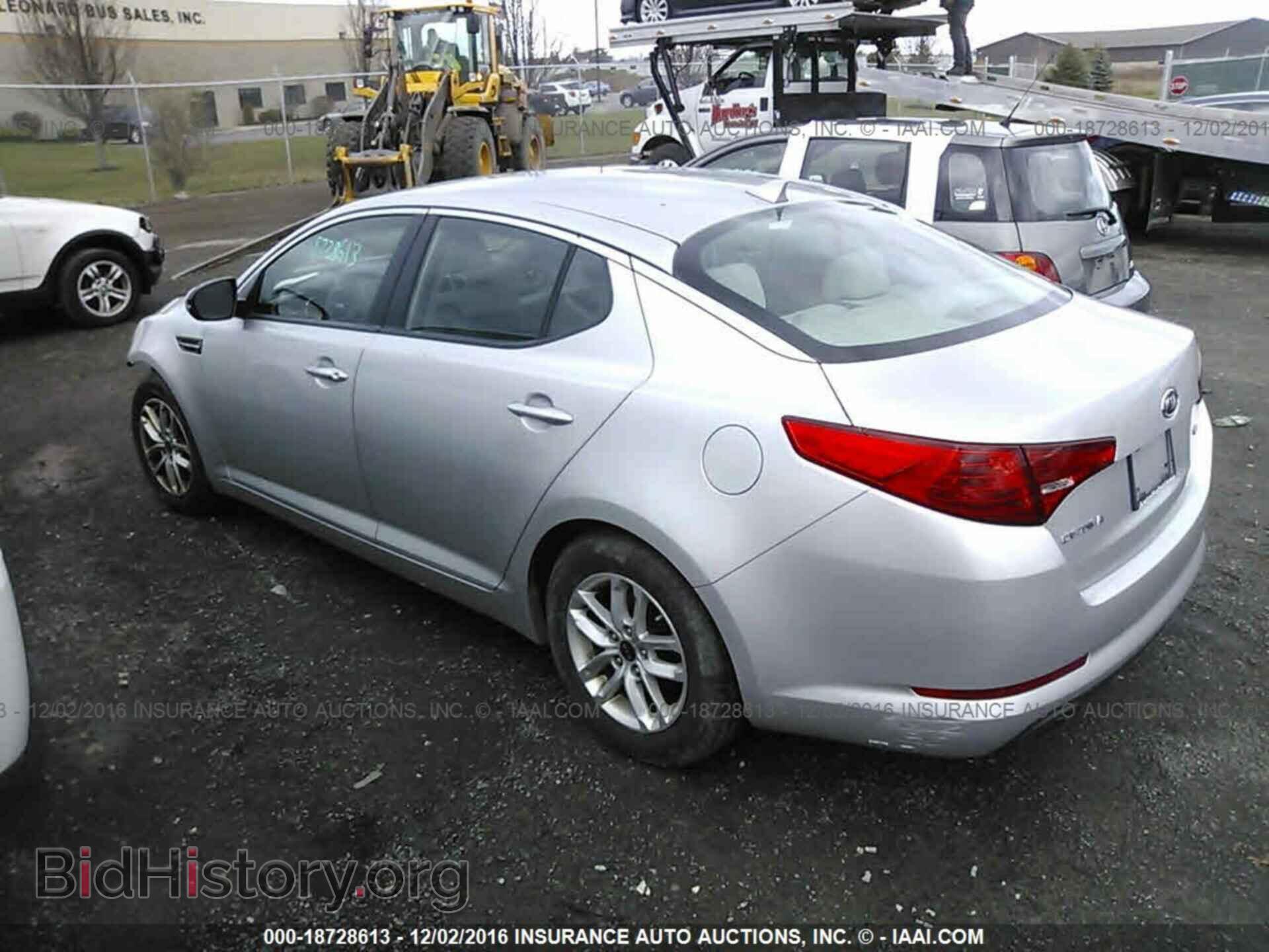 2011 Kia Optima - VIN: KNAGM4A75B5062793 - Фото 3