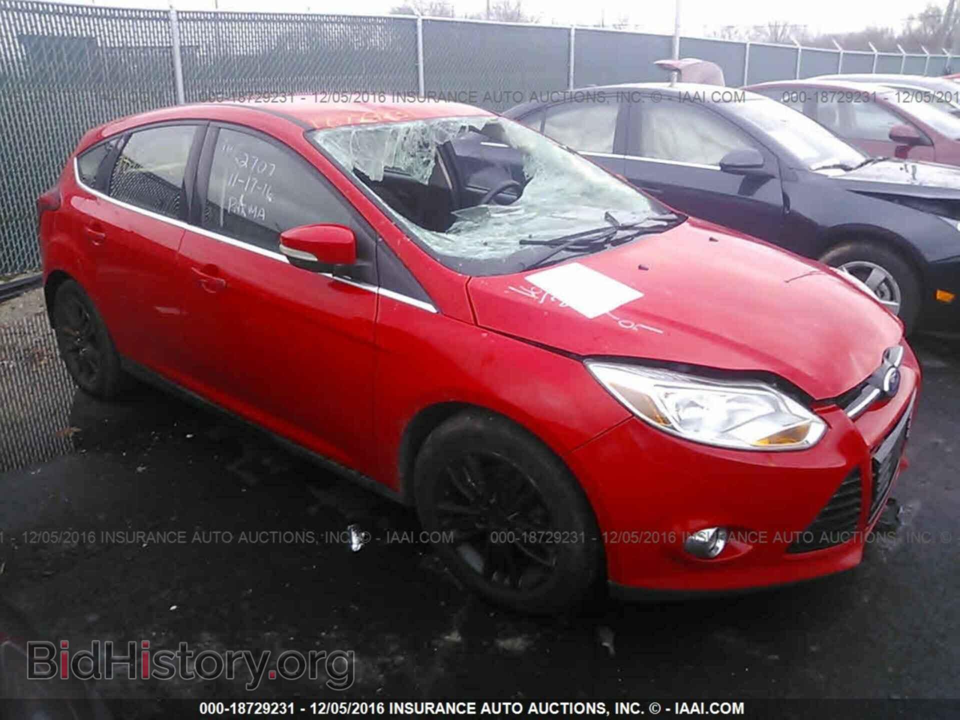 Photo 1FAHP3M23CL111517 - Ford Focus 2012