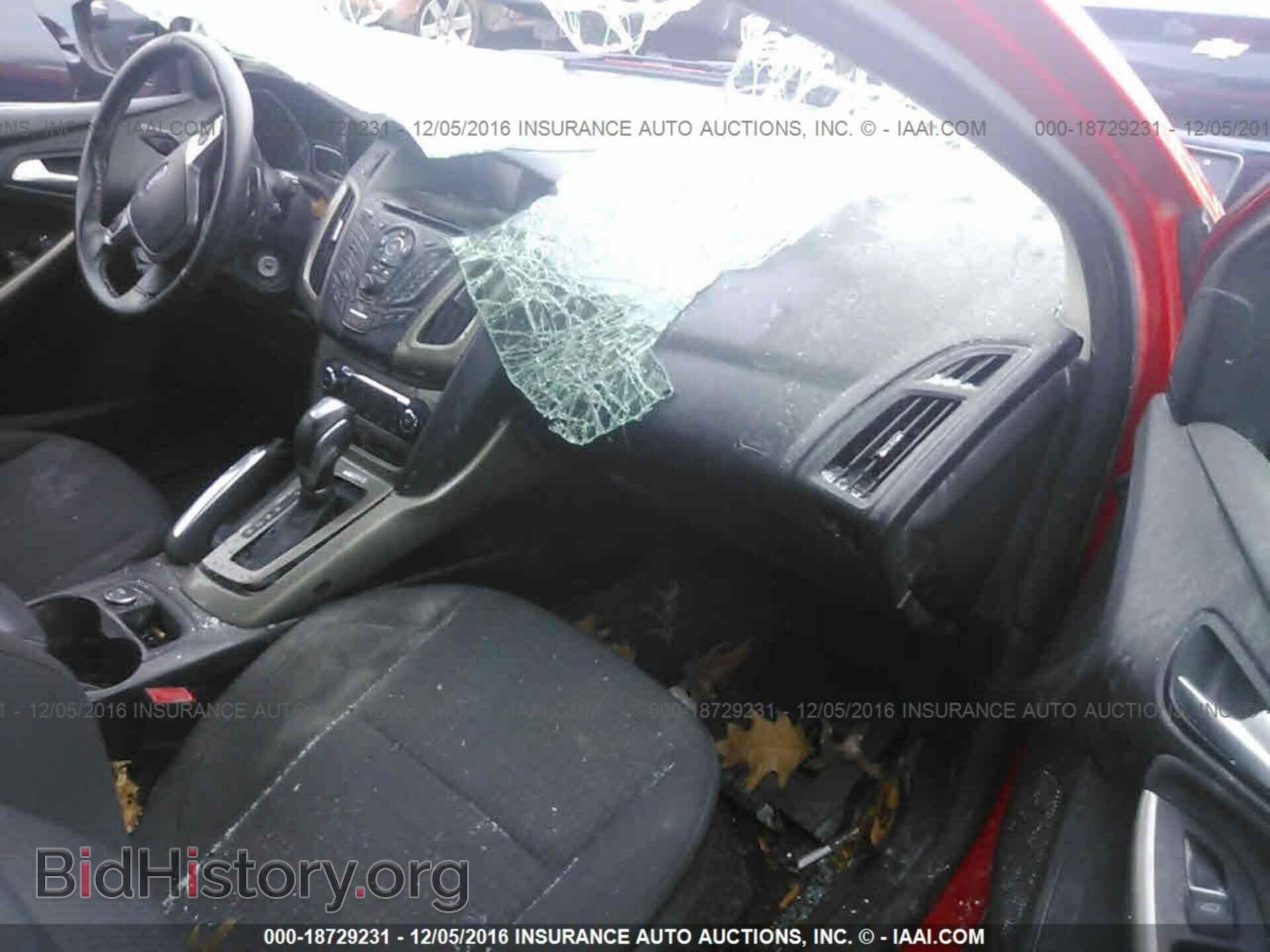 2012 Ford Focus - VIN: 1FAHP3M23CL111517 - Photo 5