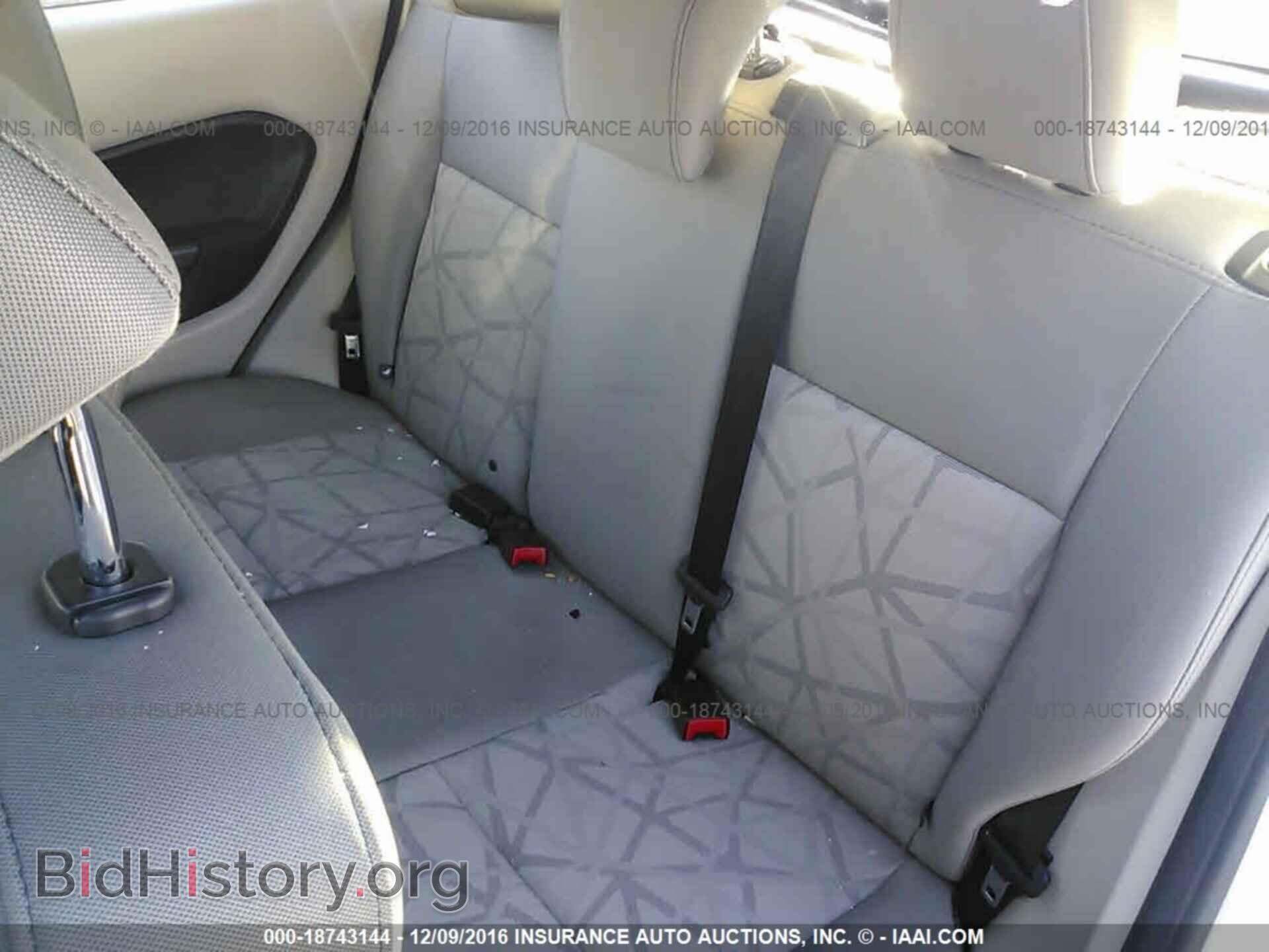 2012 Ford Fiesta - VIN: 3FADP4EJ3CM215174 - Фото 8