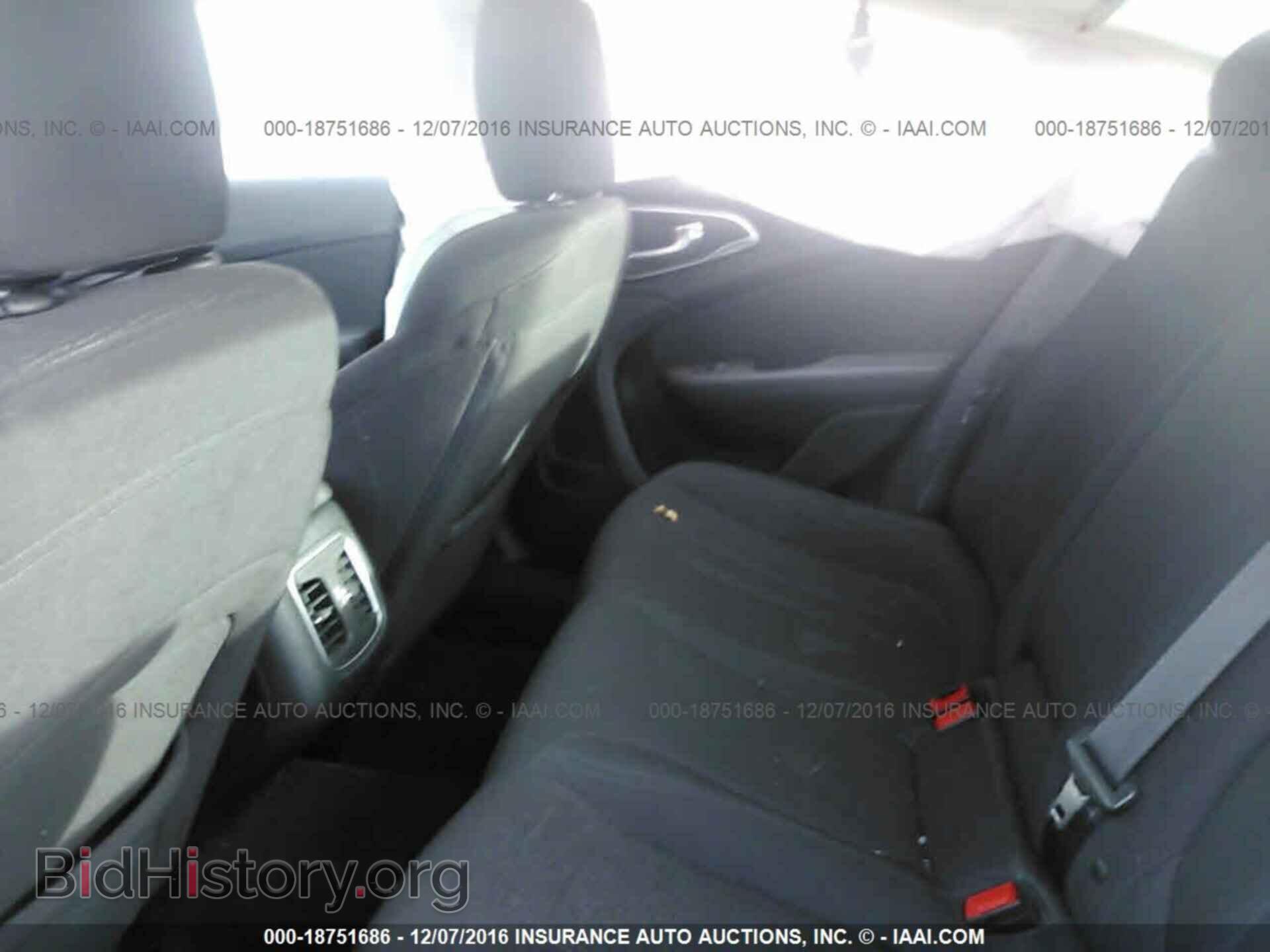 2015 Chrysler 200 - VIN: 1C3CCCAB6FN597354 - Photo 8