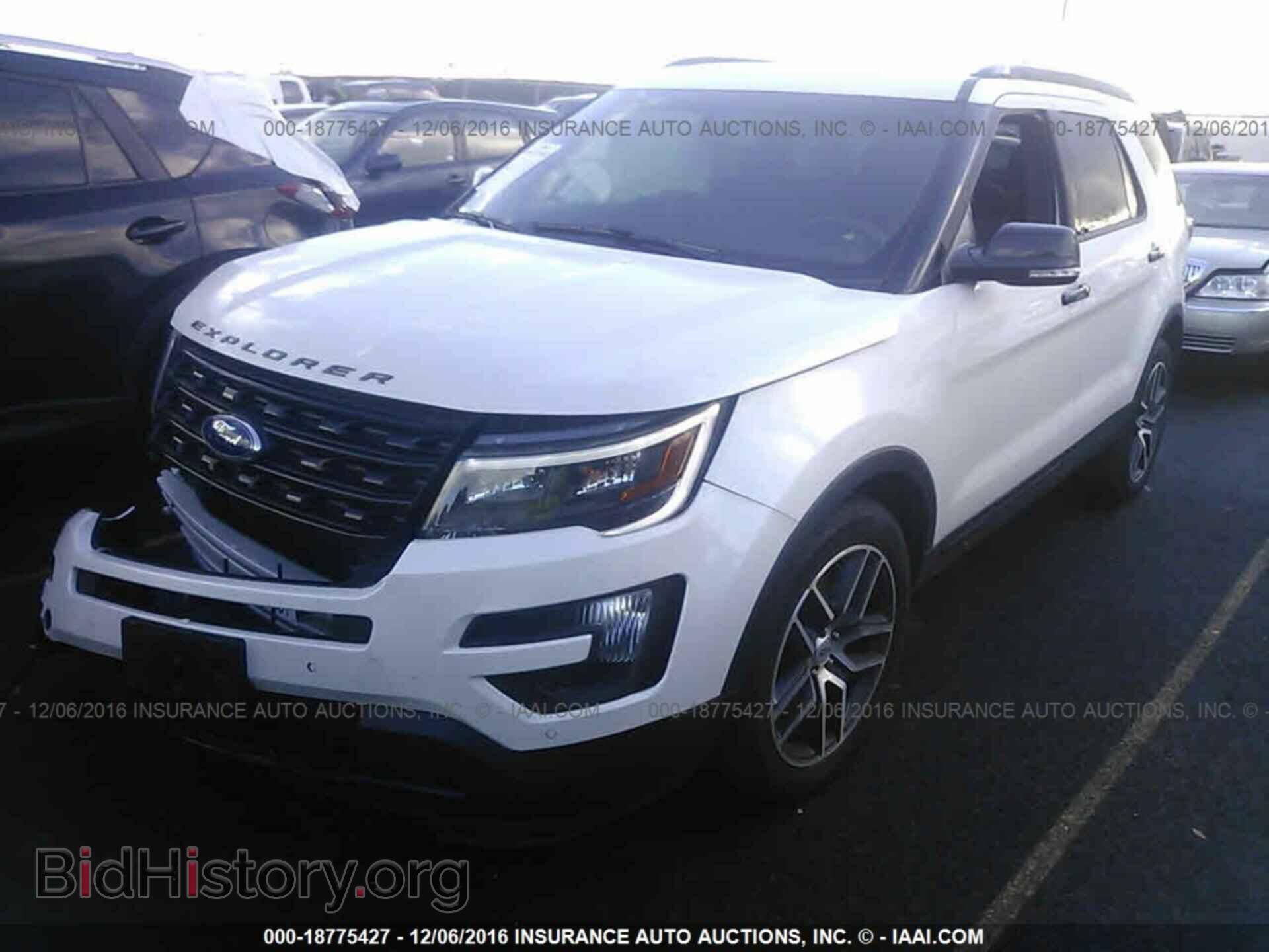 2016 Ford Explorer - VIN: 1FM5K8GT0GGA52188 - Фото 2