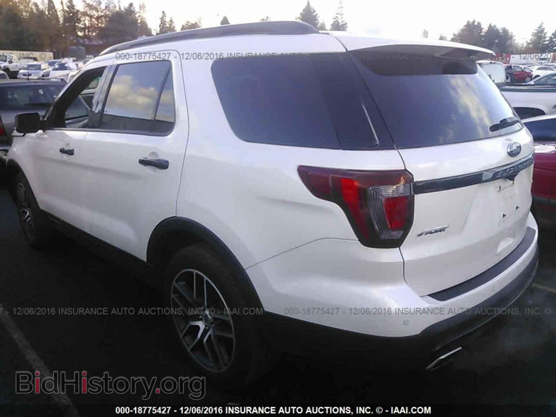 2016 Ford Explorer - VIN: 1FM5K8GT0GGA52188 - Фото 3