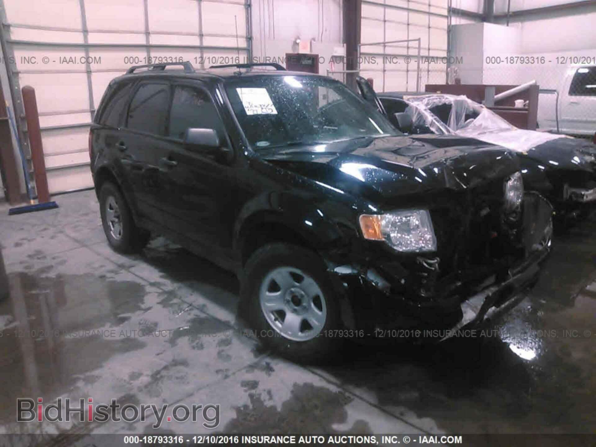 Photo 1FMCU9D79CKA70551 - Ford Escape 2012