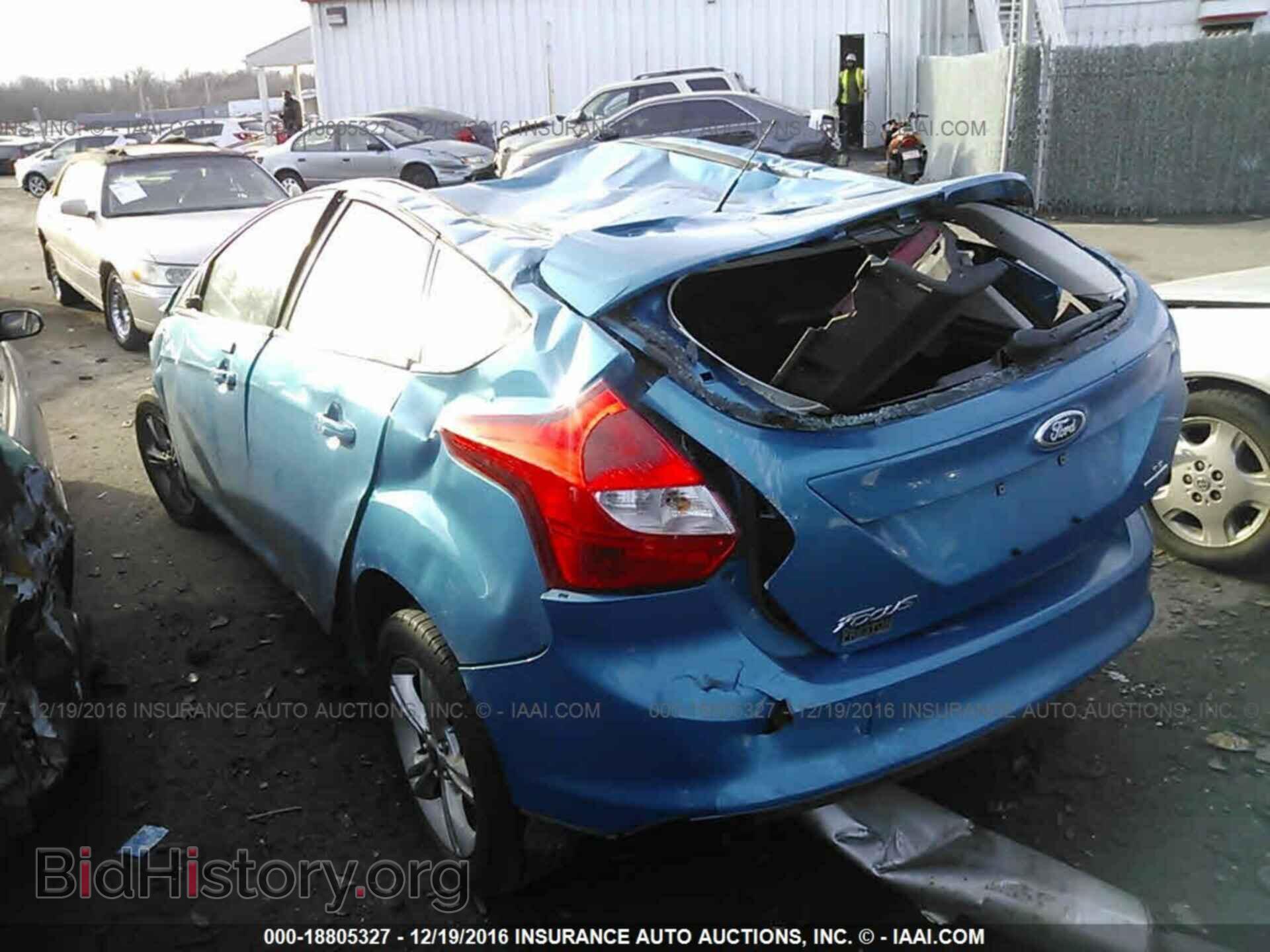 2012 Ford Focus - VIN: 1FAHP3K22CL390736 - Photo 3