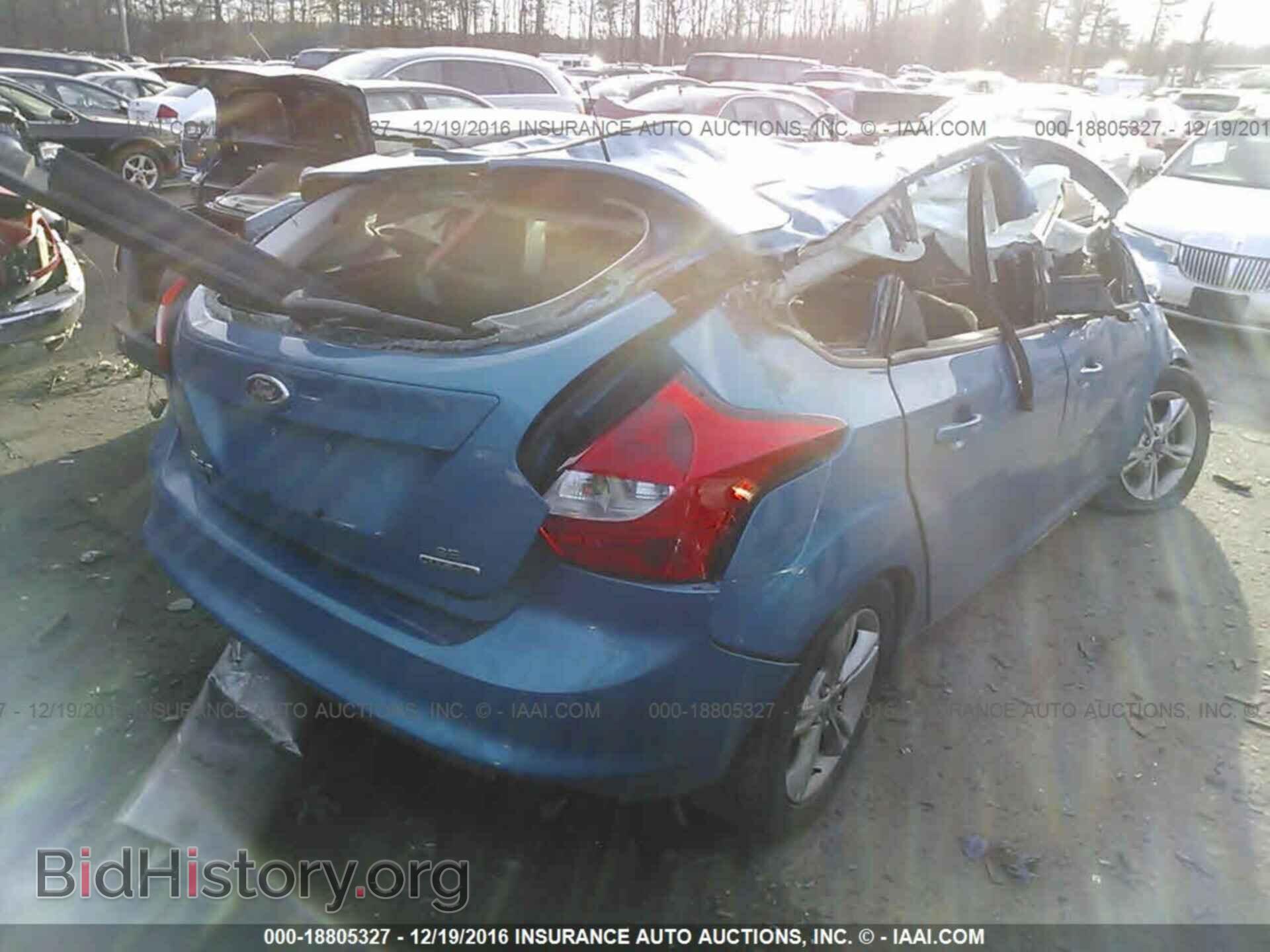 2012 Ford Focus - VIN: 1FAHP3K22CL390736 - Photo 4