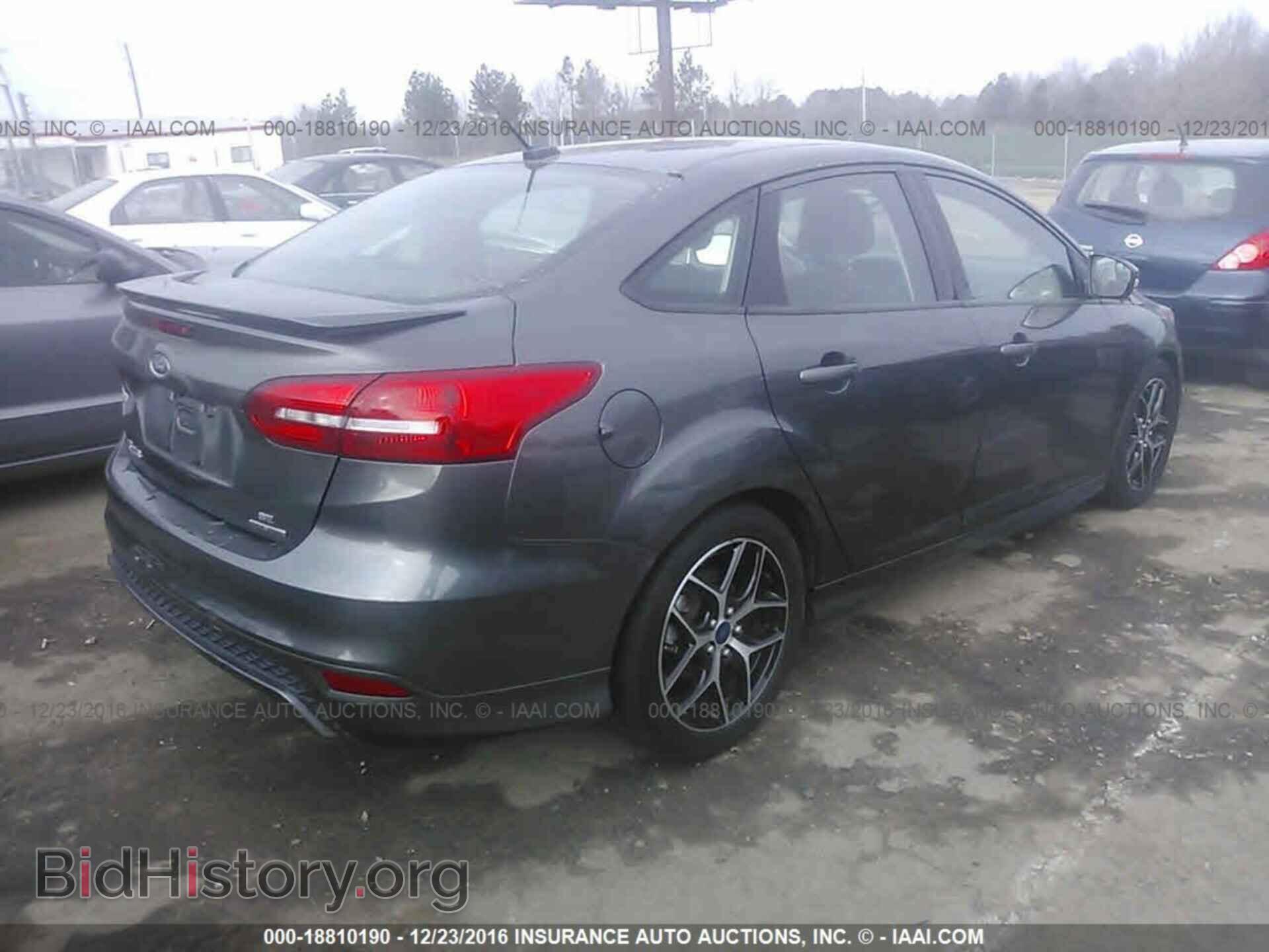 2015 Ford Focus - VIN: 1FADP3F22FL267564 - Фото 4
