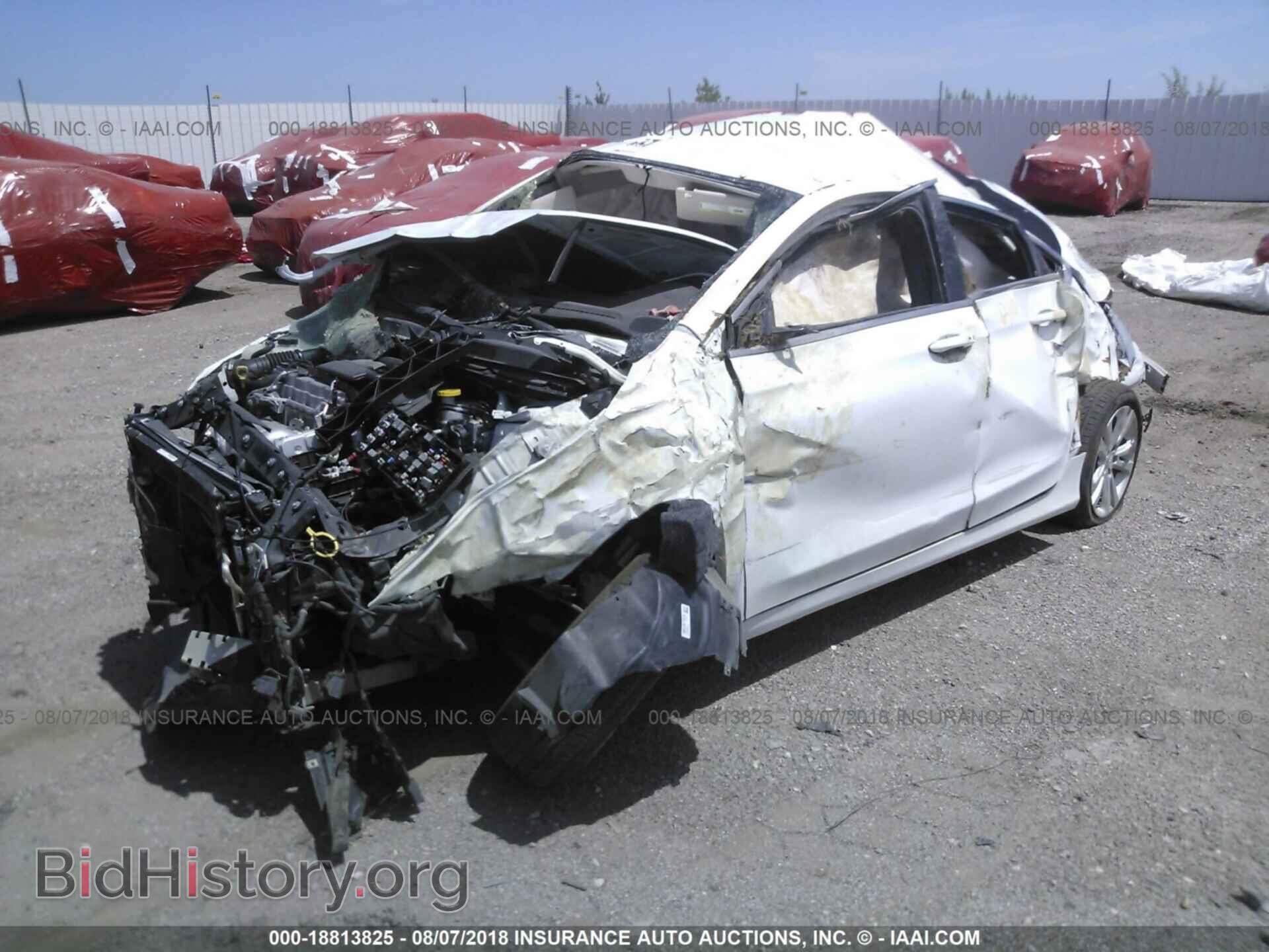 2015 Chrysler 200 - VIN: 1C3CCCAB3FN691417 - Photo 2