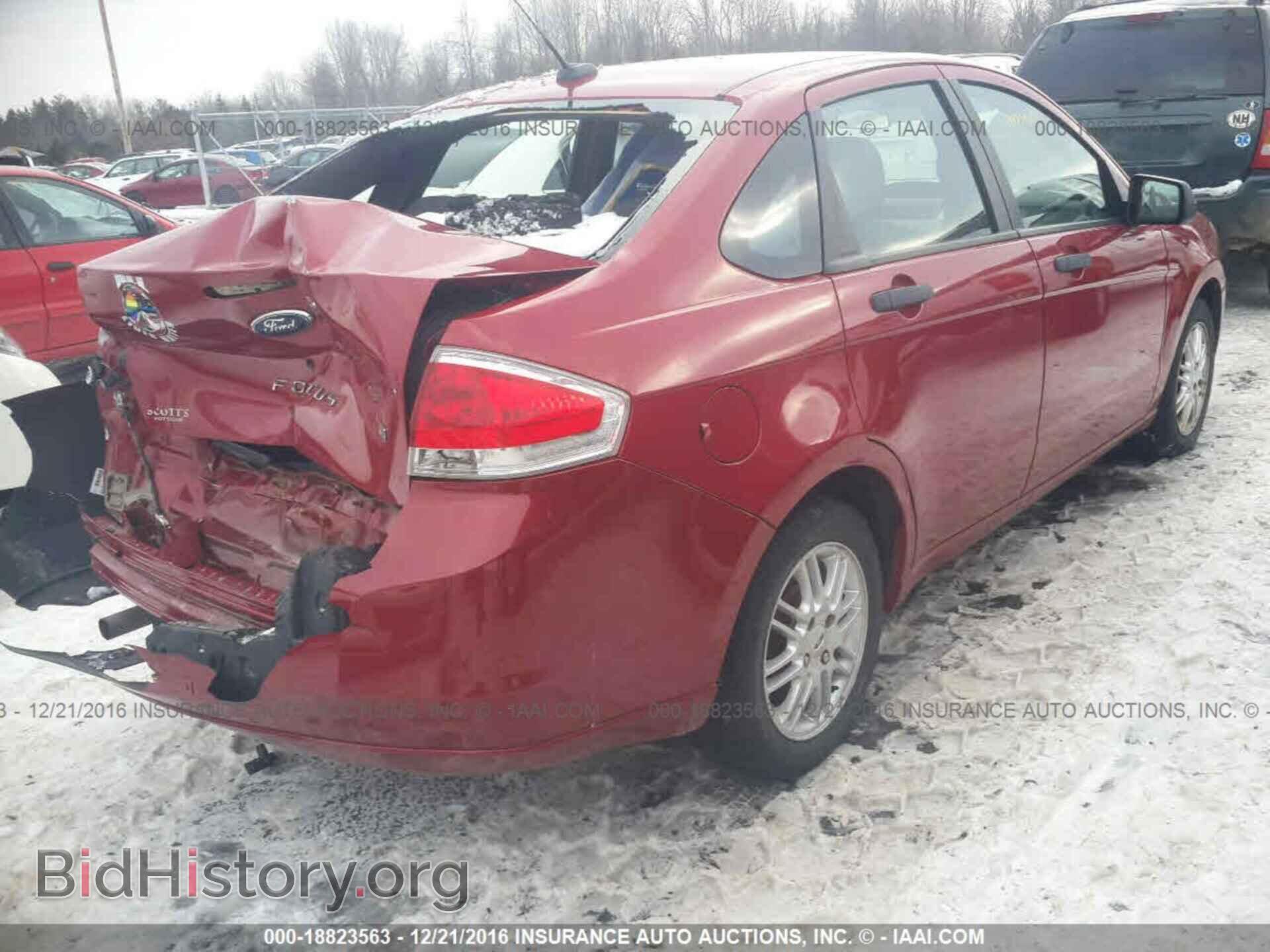 2009 FORD FOCUS - VIN: 1FAHP35N59W204460 - Фото 4