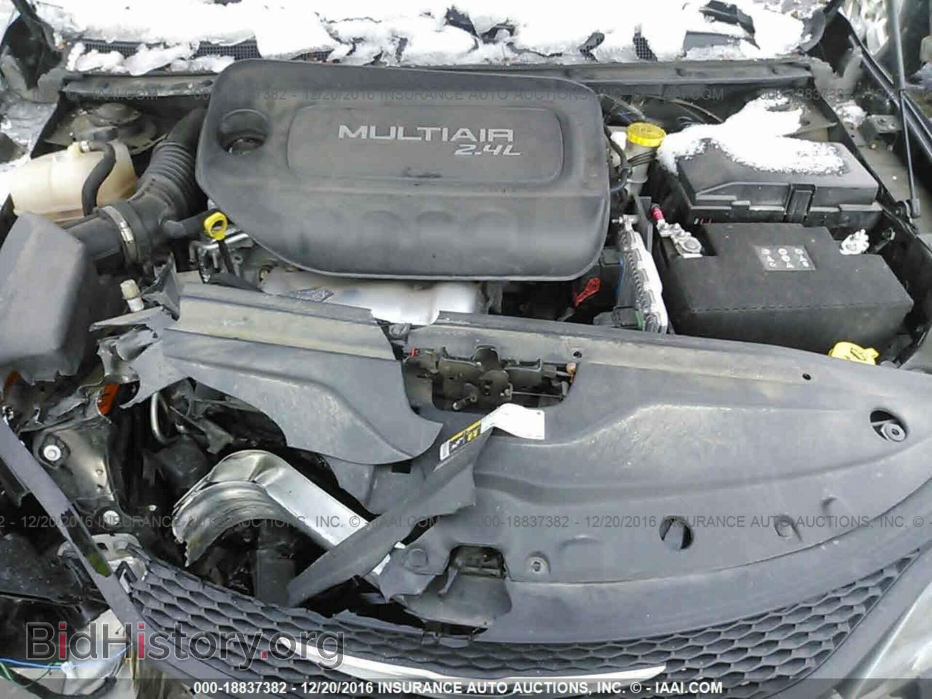 2015 Chrysler 200 - VIN: 1C3CCCBBXFN562573 - Photo 10