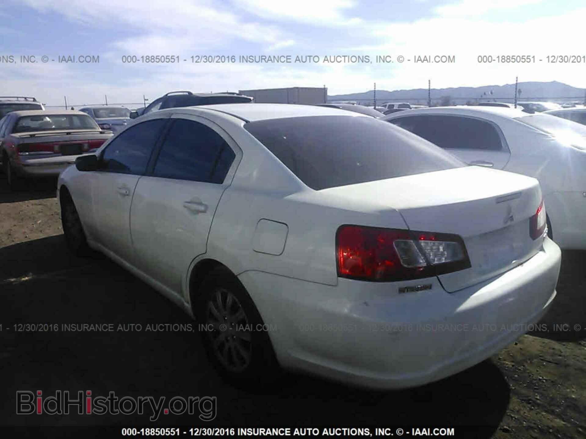 2011 Mitsubishi Galant - VIN: 4A32B2FF4BE022774 - Фото 3