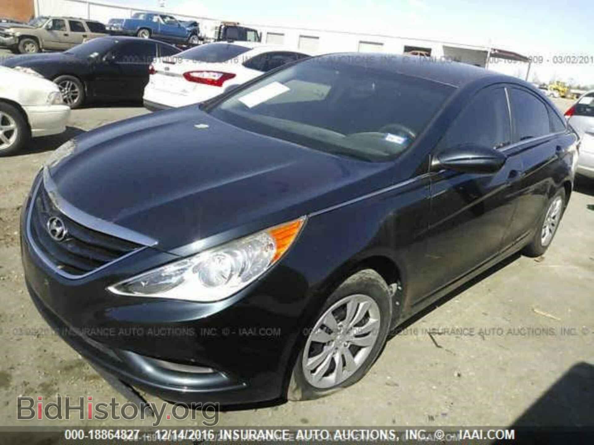 2012 Hyundai Sonata - VIN: 5NPEB4AC9CH417902 - Фото 2