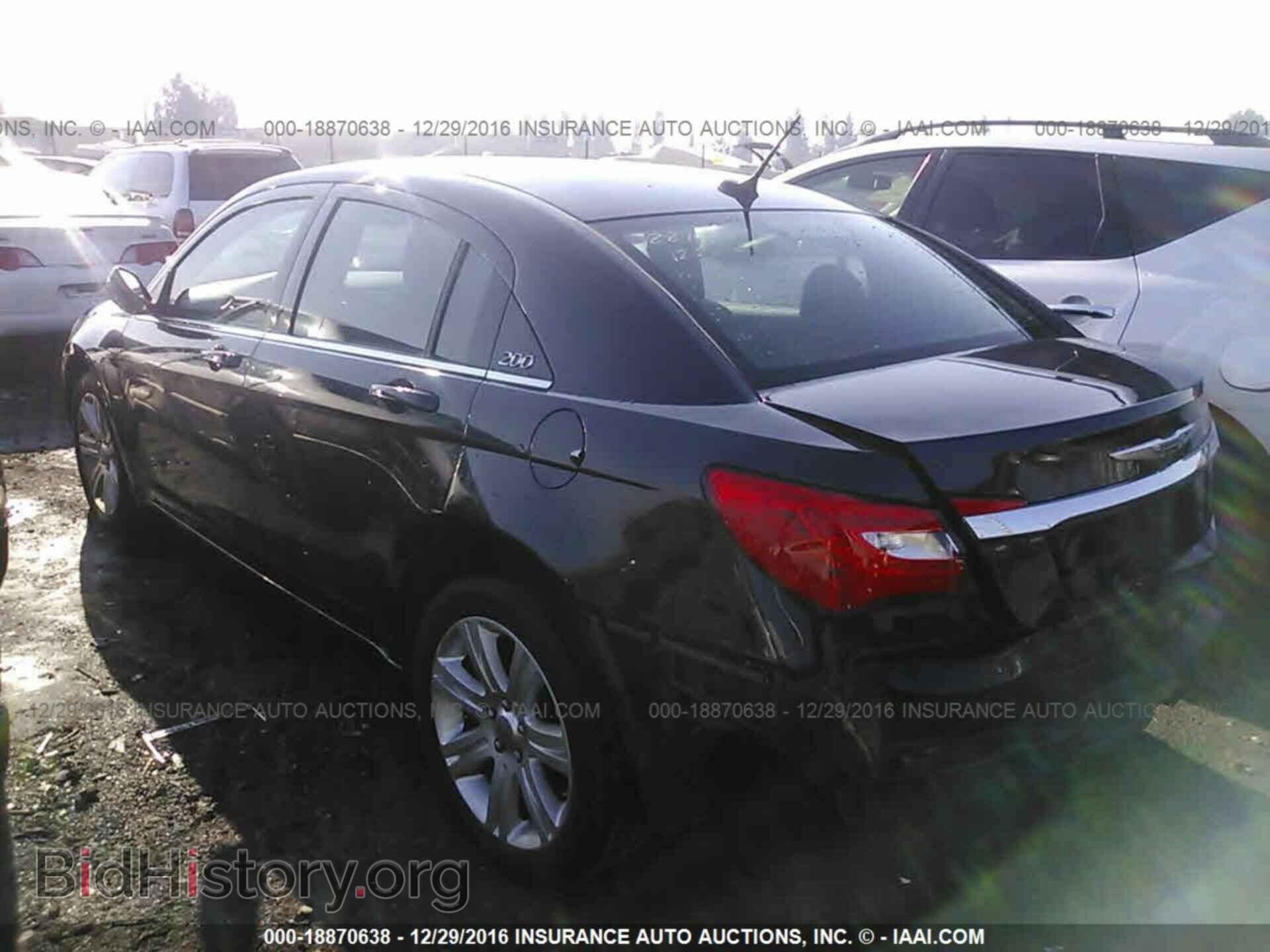 2012 Chrysler 200 - VIN: 1C3CCBBB5CN106597 - Фото 3