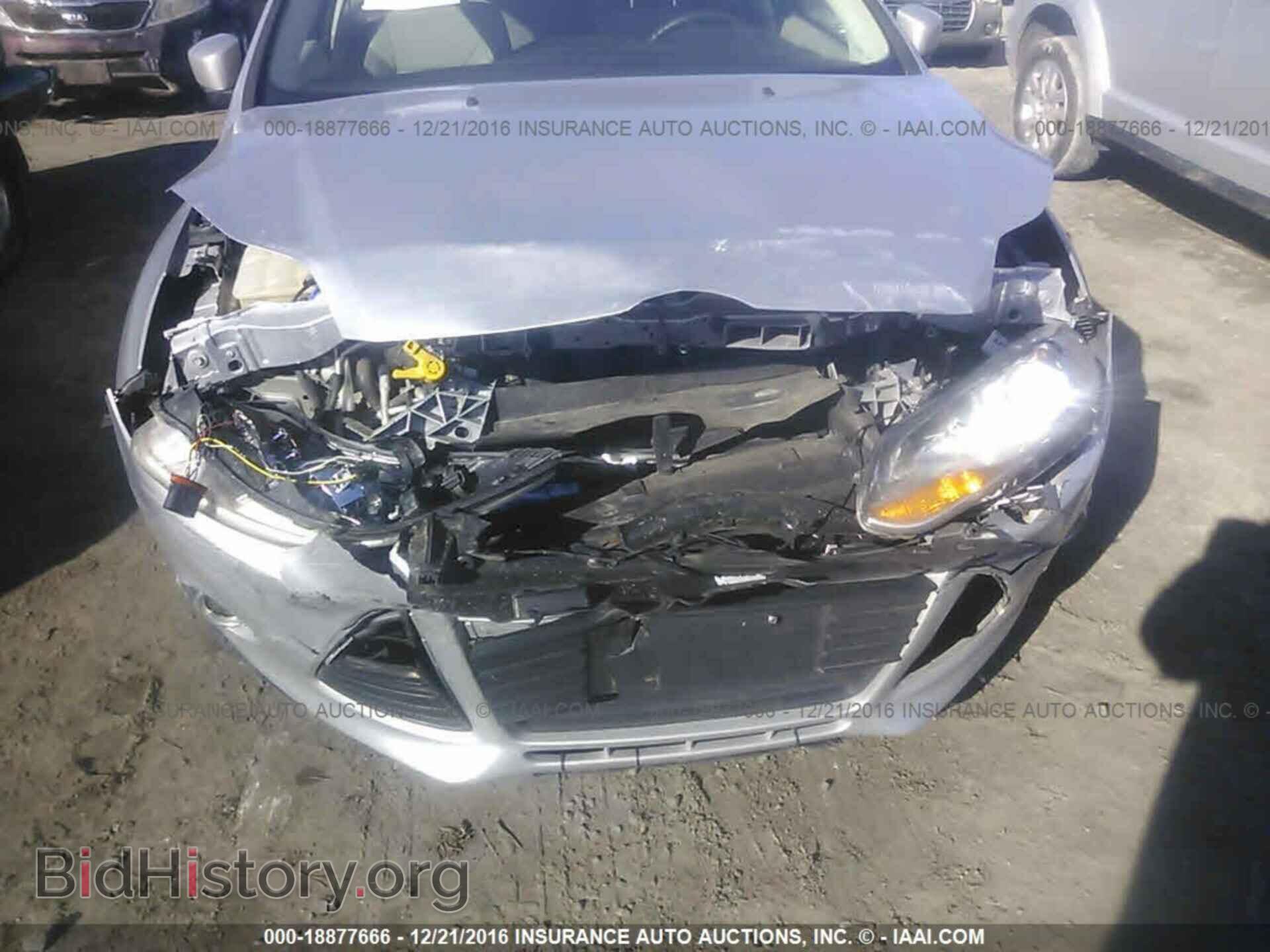 2012 Ford Focus - VIN: 1FAHP3F28CL241127 - Photo 6