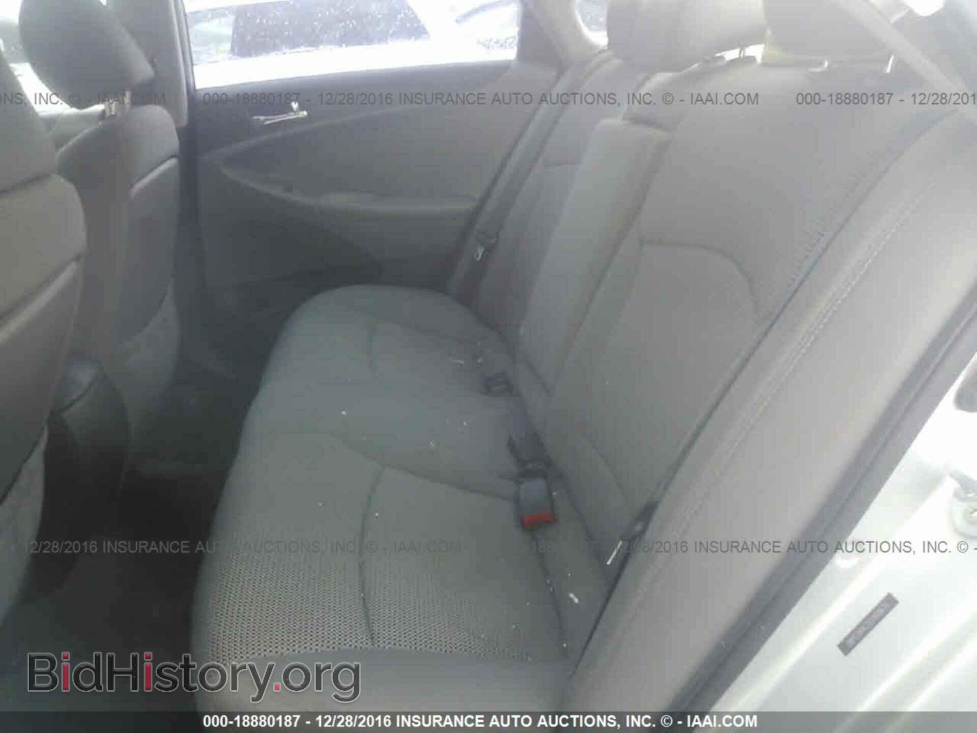 2012 Hyundai Sonata - VIN: 5NPEB4AC2CH494675 - Фото 8