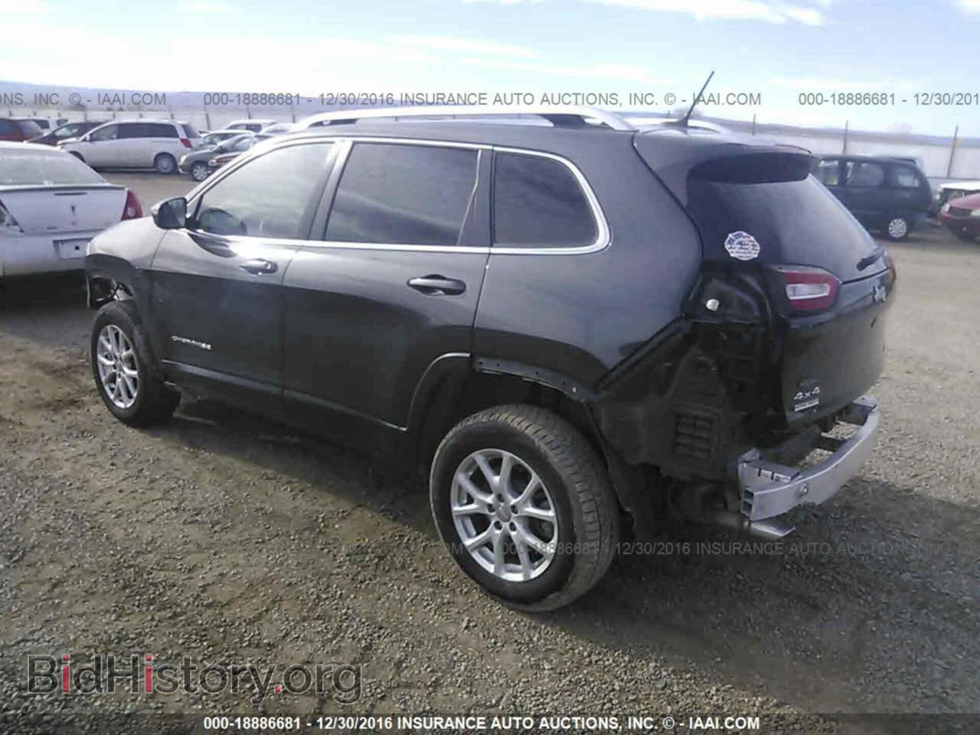 2014 Jeep Cherokee - VIN: 1C4PJMCS7EW311297 - Photo 3