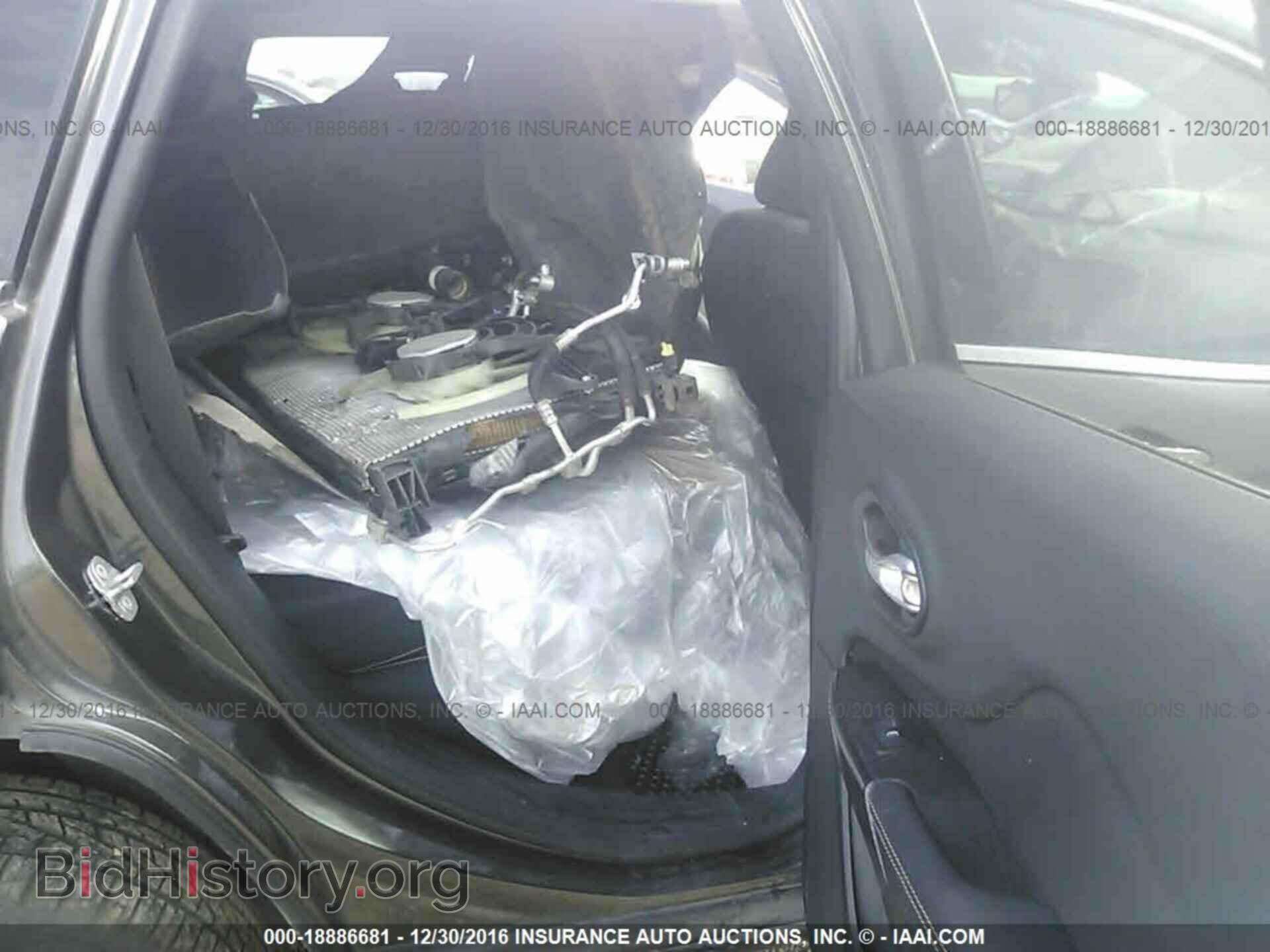 2014 Jeep Cherokee - VIN: 1C4PJMCS7EW311297 - Photo 8