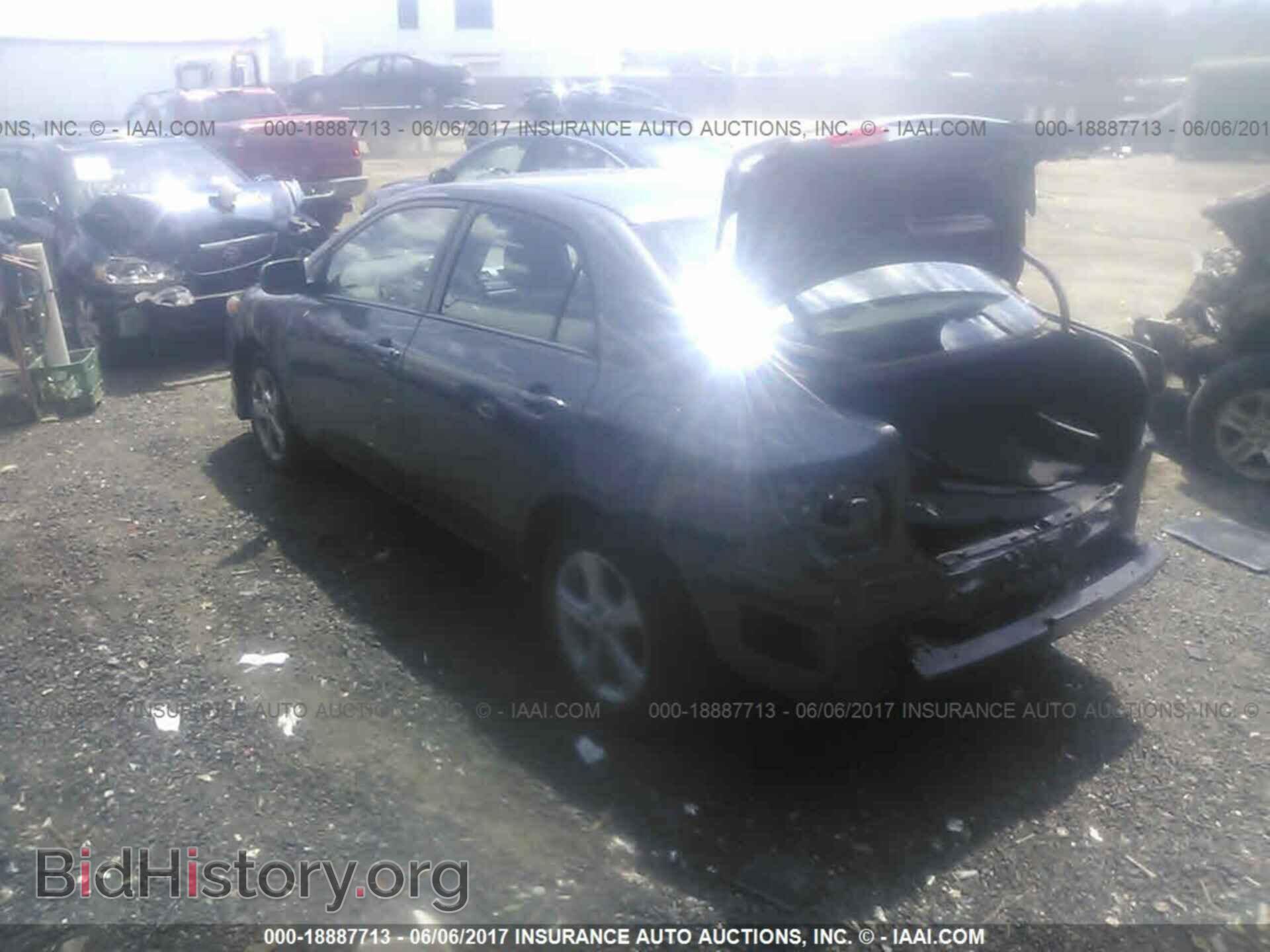 2011 Toyota Corolla - VIN: 2T1BU4EEXBC571142 - Photo 3