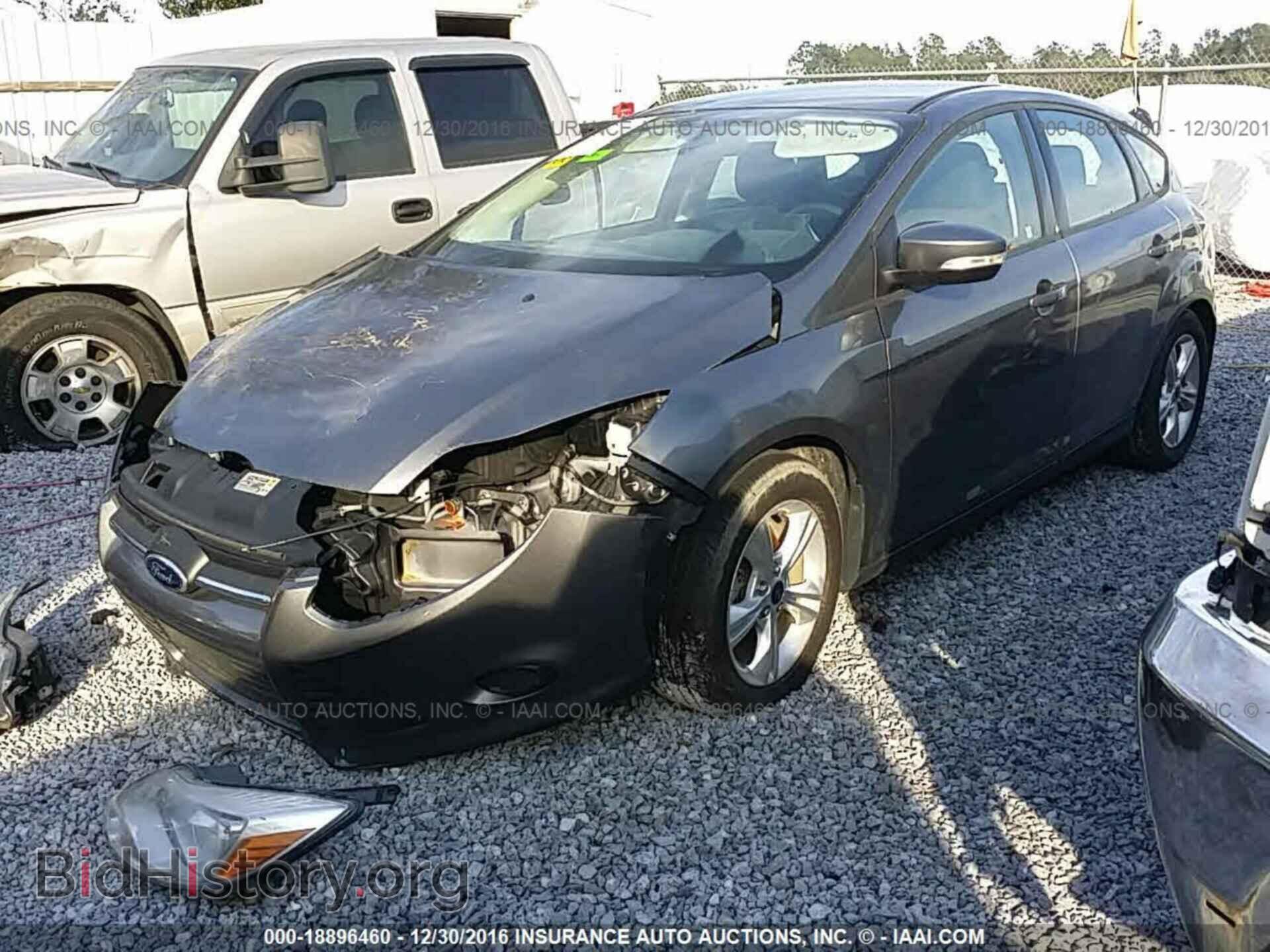 2014 Ford Focus - VIN: 1FADP3K29EL166090 - Фото 2