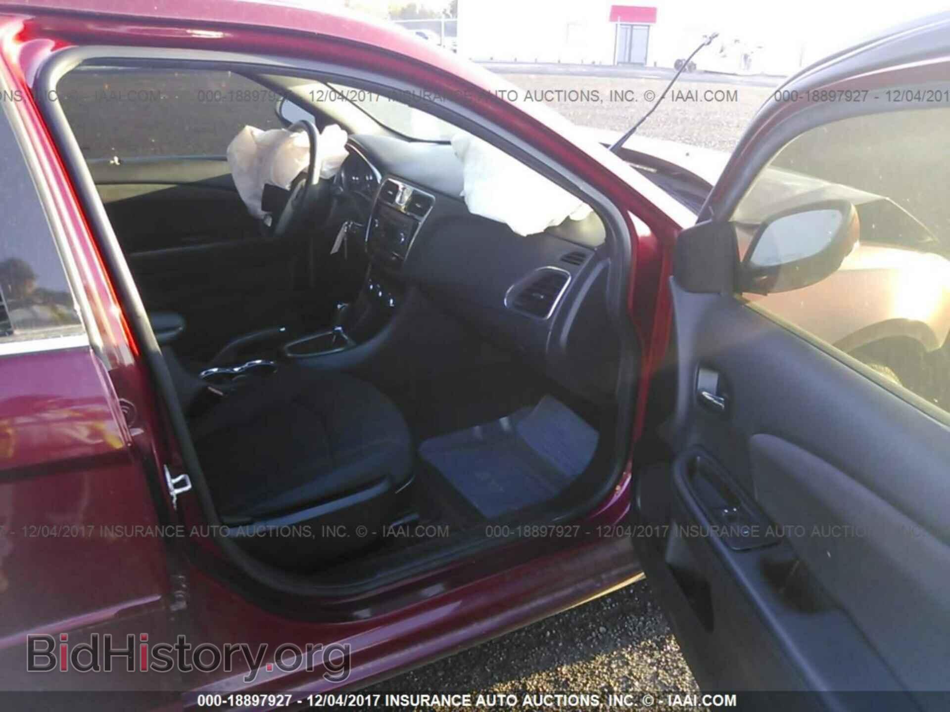 2013 Chrysler 200 - VIN: 1C3CCBBB2DN639511 - Photo 5