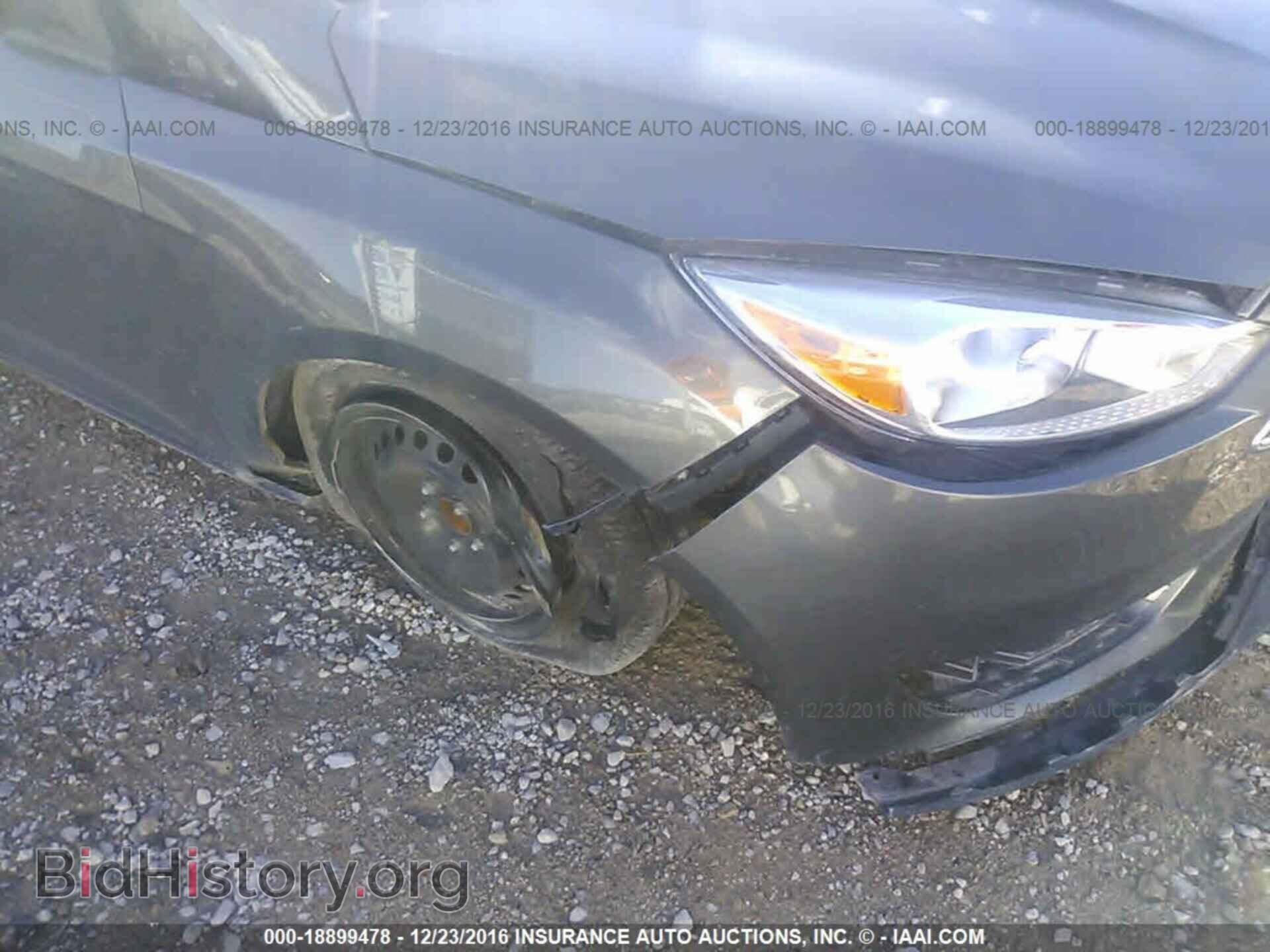 2016 Ford Focus - VIN: 1FADP3E23GL281573 - Photo 6