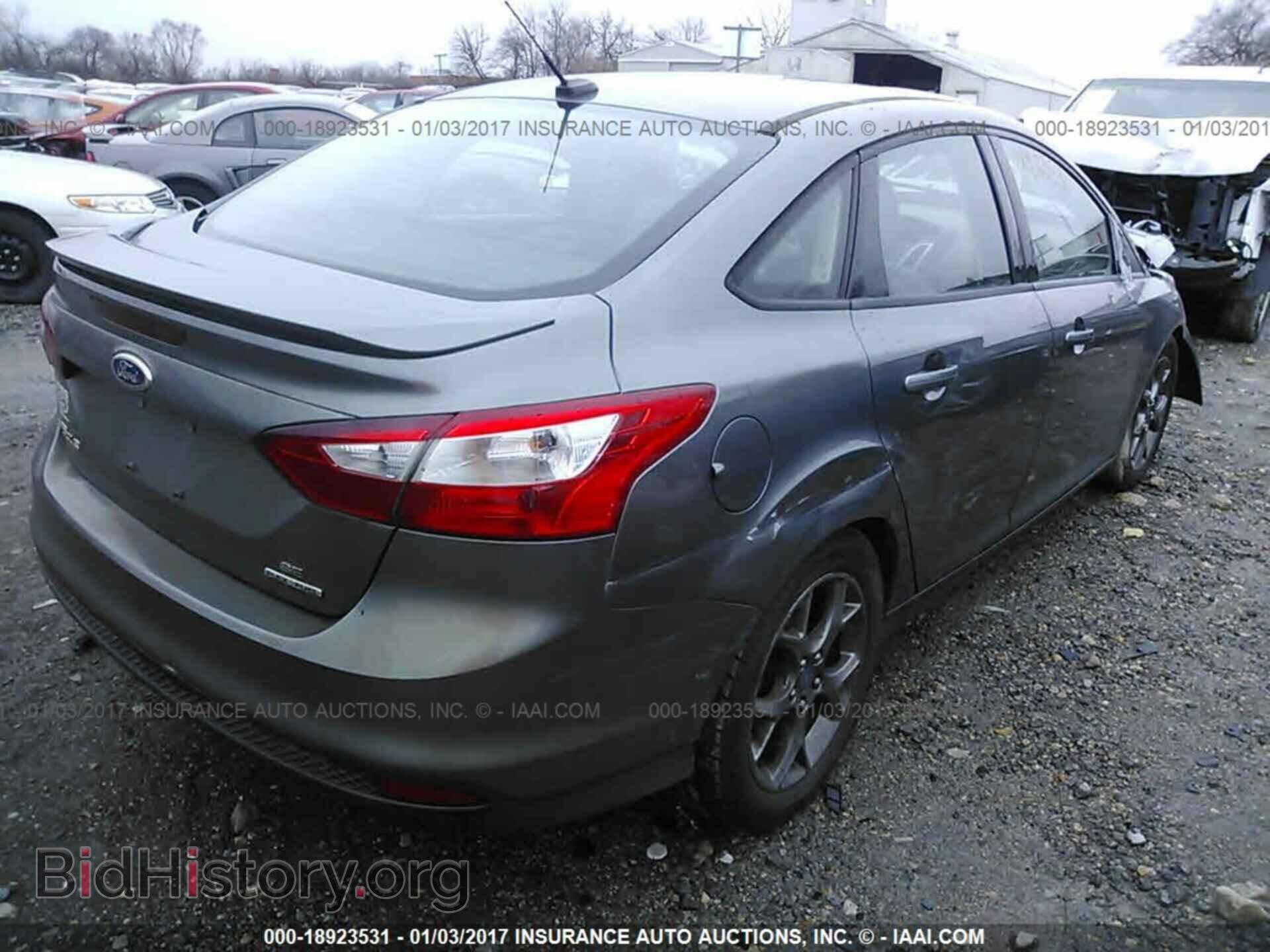 2013 Ford Focus - VIN: 1FADP3F22DL162651 - Фото 4