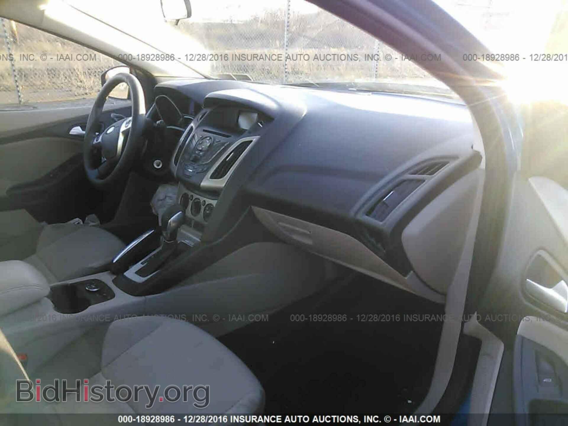 2013 Ford Focus - VIN: 1FADP3F24DL242467 - Photo 5