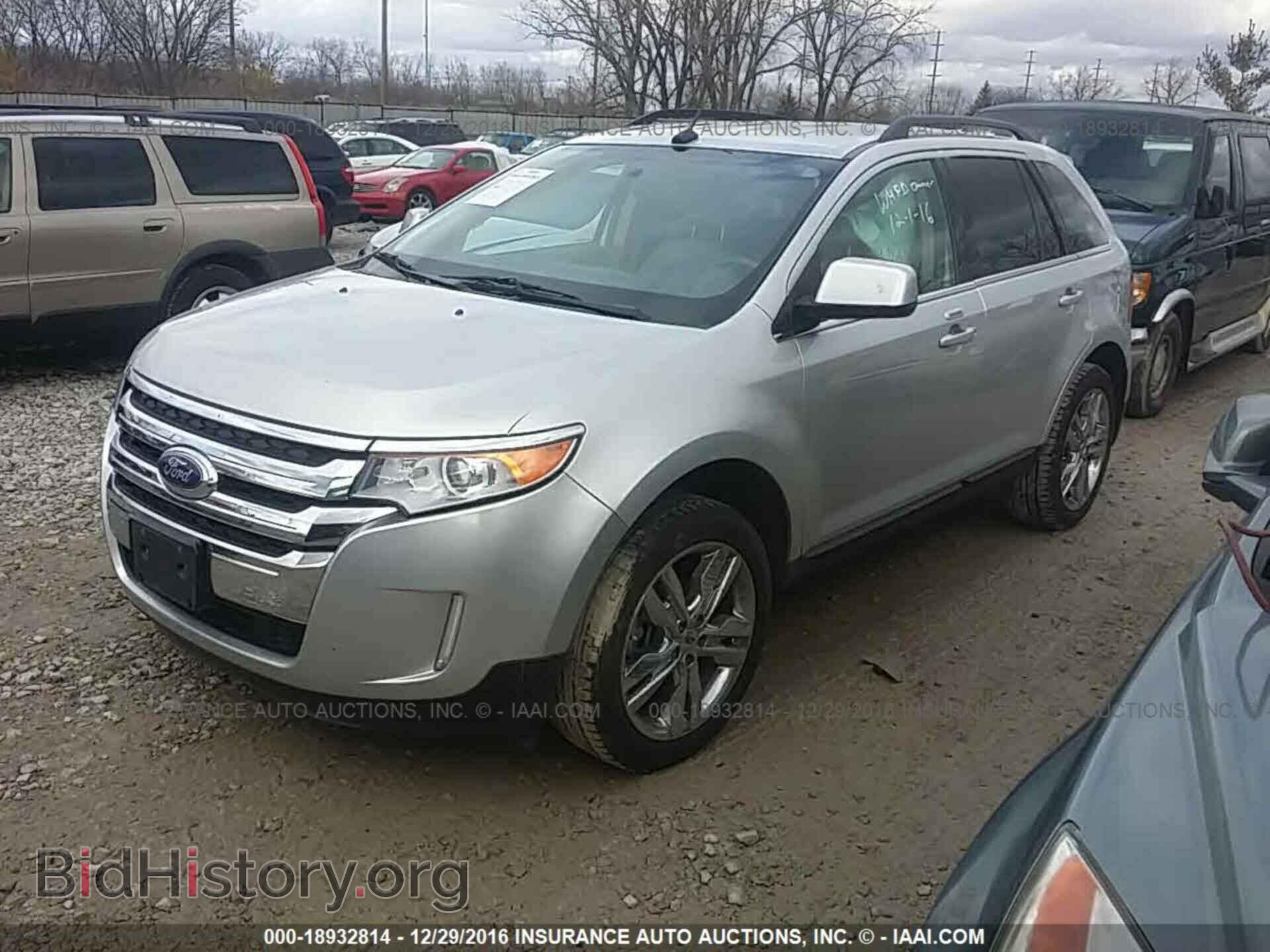 2011 Ford Edge - VIN: 2FMDK3KC4BBA75205 - Photo 2