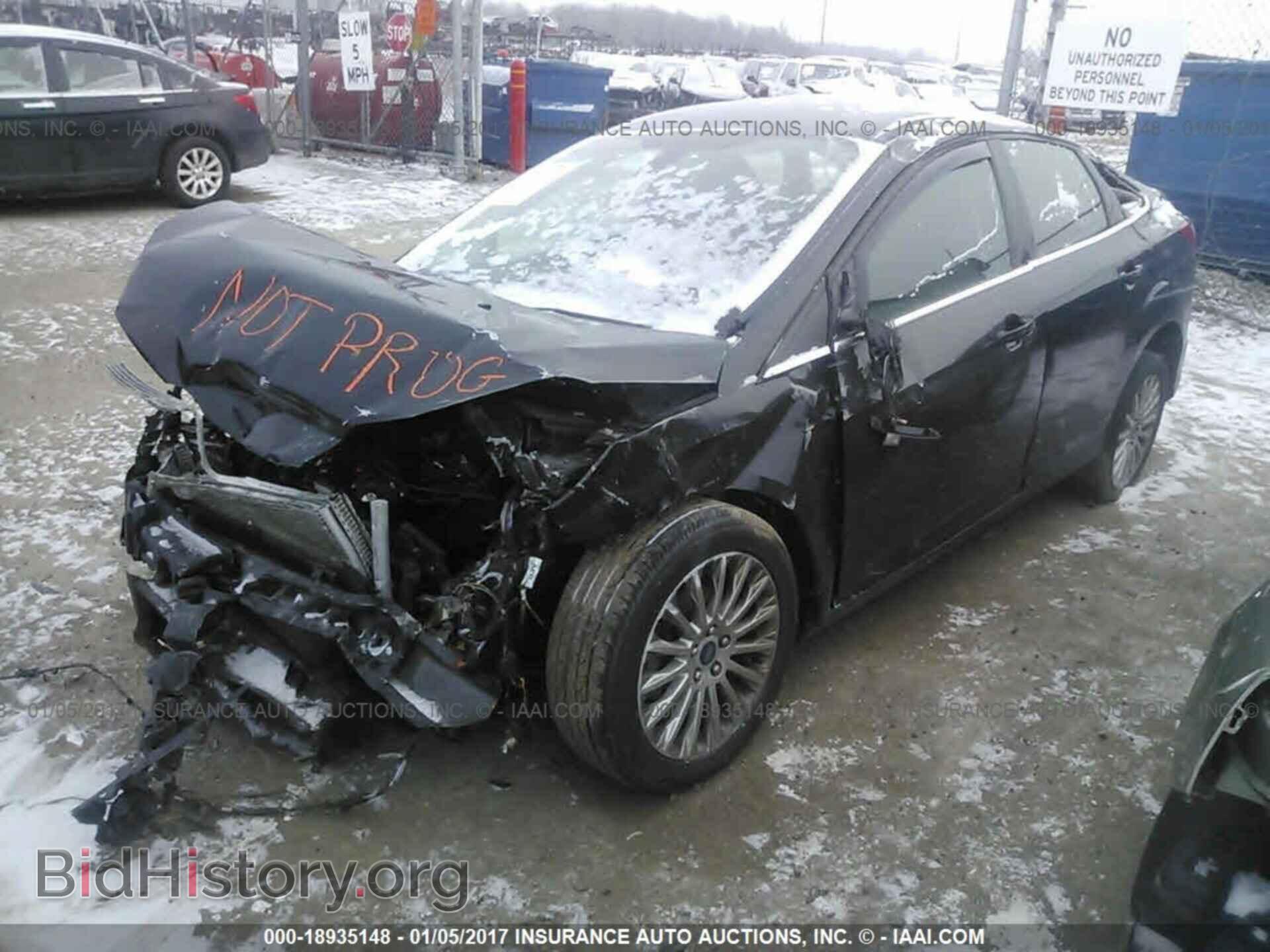 2012 Ford Focus - VIN: 1FAHP3J20CL418308 - Photo 2