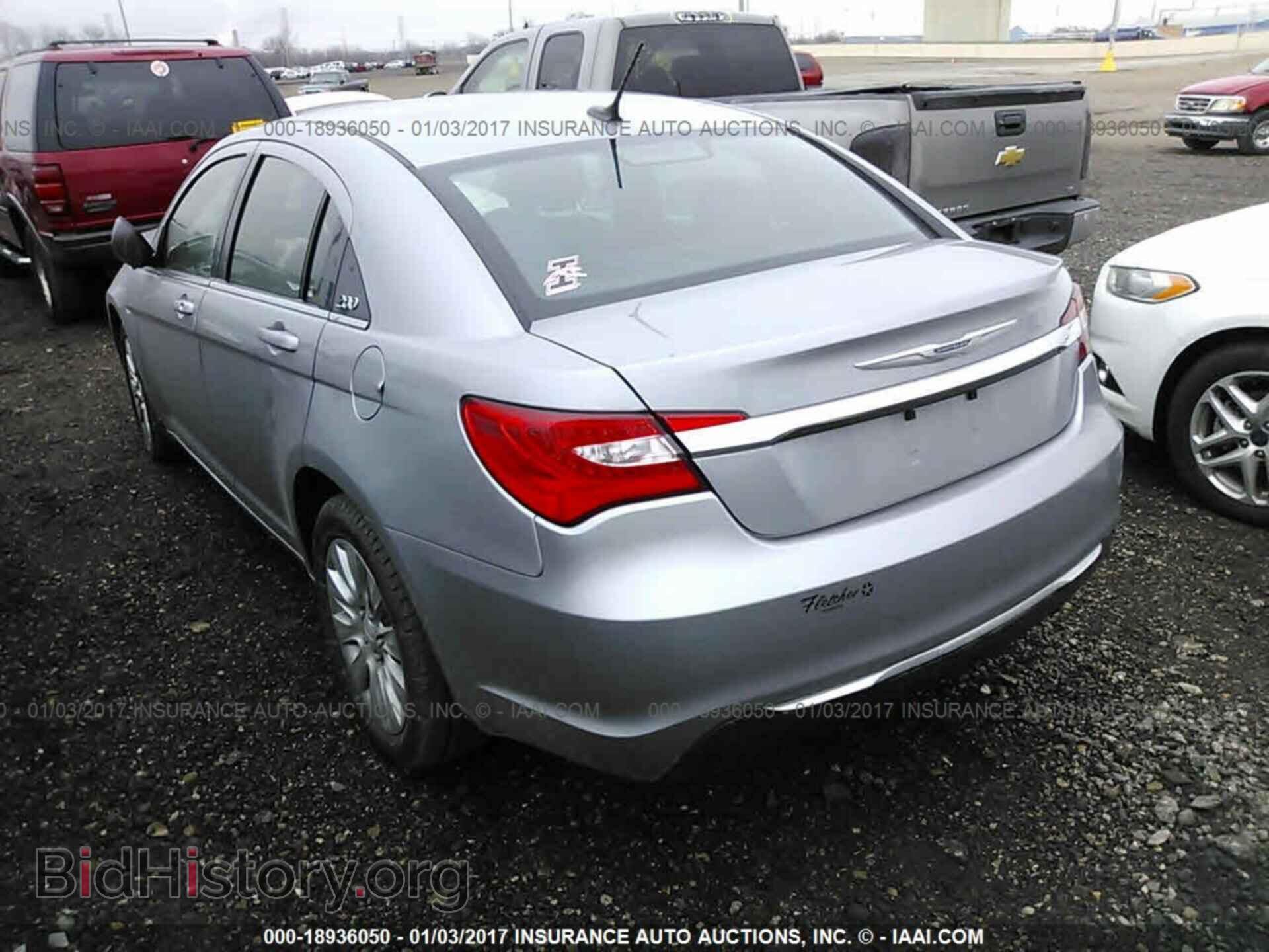 2014 Chrysler 200 - VIN: 1C3CCBAB2EN170603 - Photo 3