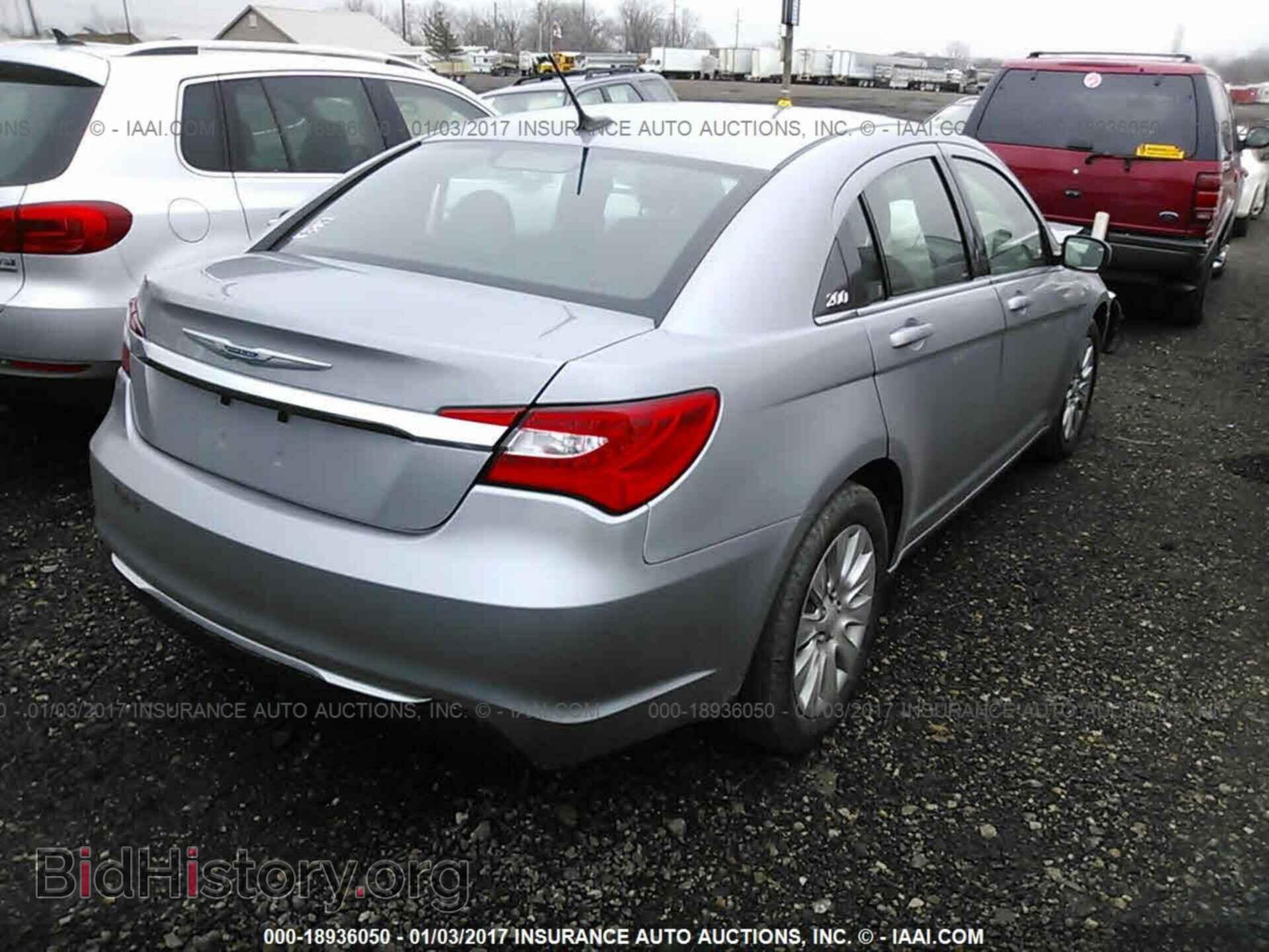 2014 Chrysler 200 - VIN: 1C3CCBAB2EN170603 - Photo 4