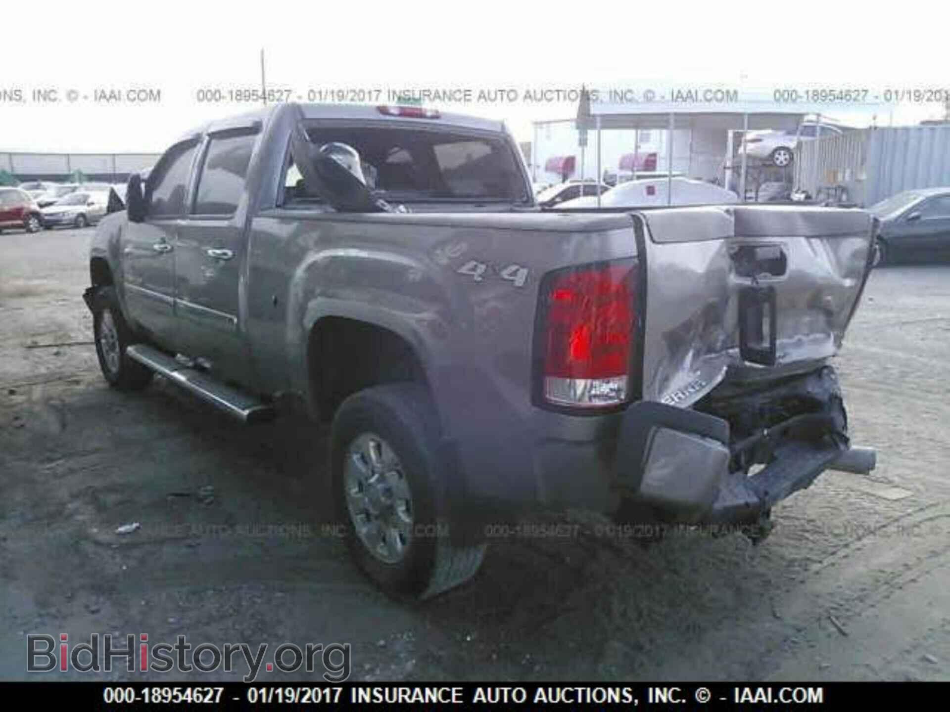 2013 GMC SIERRA - VIN: 1GT426E80DF240357 - Фото 3