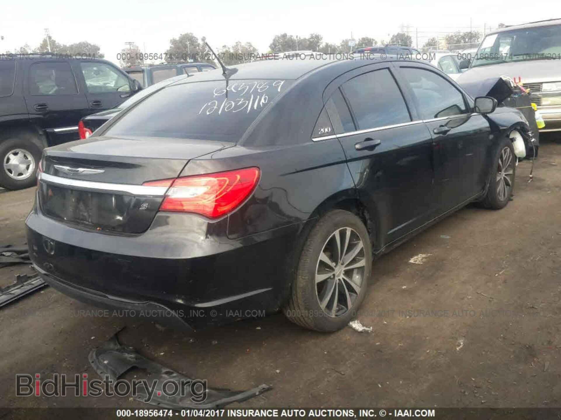 2013 Chrysler 200 - VIN: 1C3CCBBB1DN579348 - Photo 4