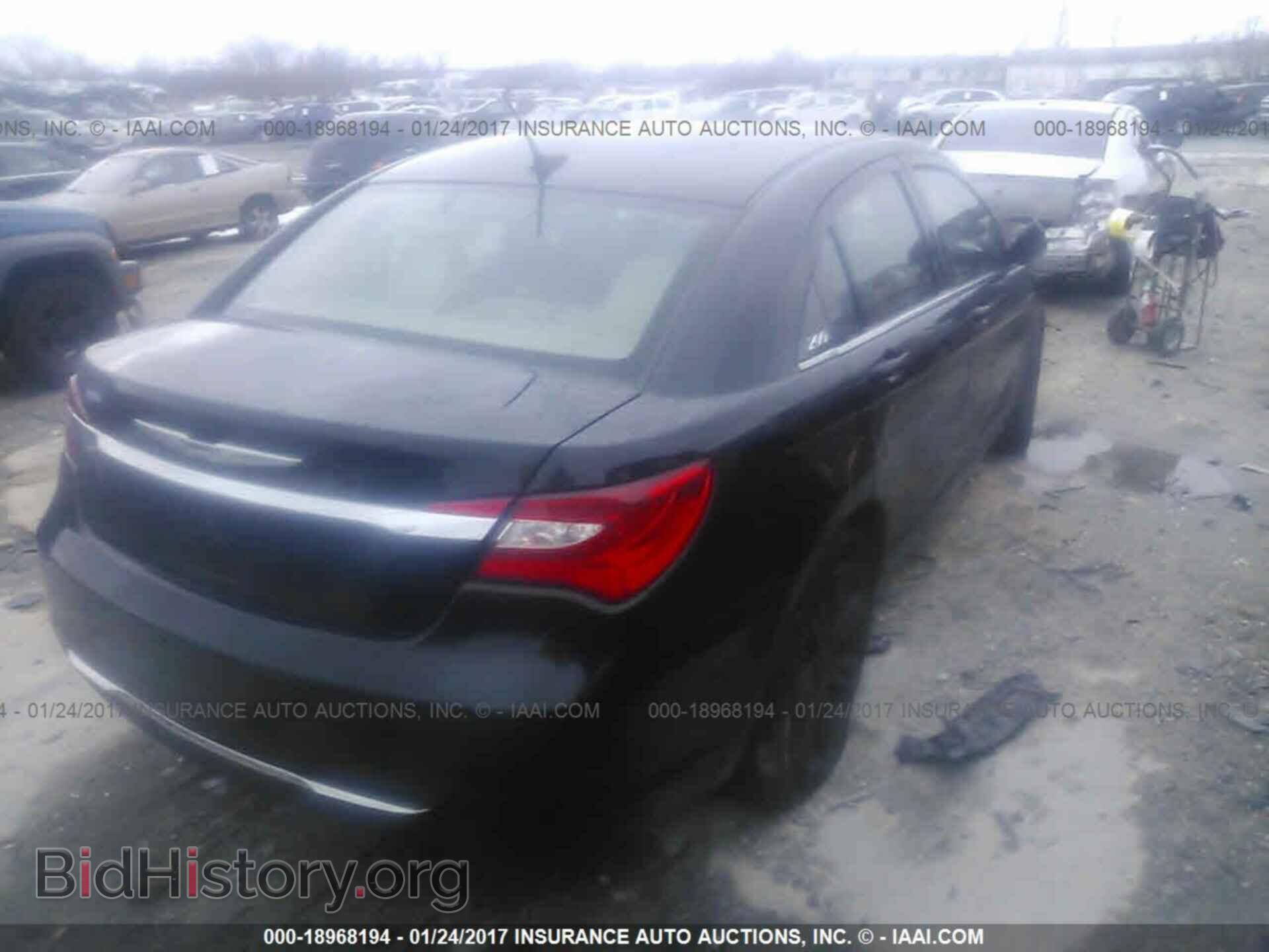 2013 Chrysler 200 - VIN: 1C3CCBBB3DN609479 - Photo 4