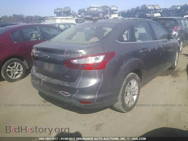 2012 Ford Focus - VIN: 1FAHP3H24CL455657 - Photo 4