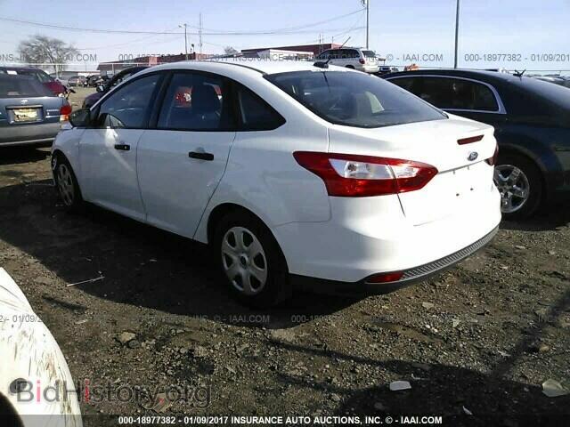 2012 Ford Focus - VIN: 1FAHP3E24CL344580 - Photo 3